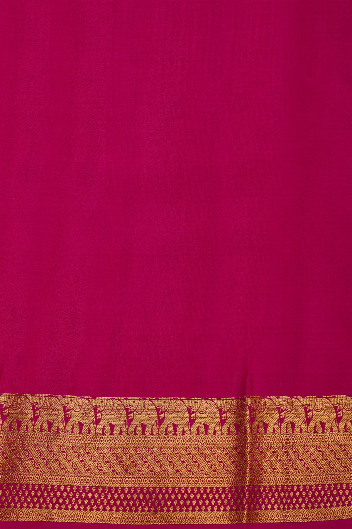 Mysore Crepe Dual Colour Saree With Elephants And Zig-Zag Lines Border