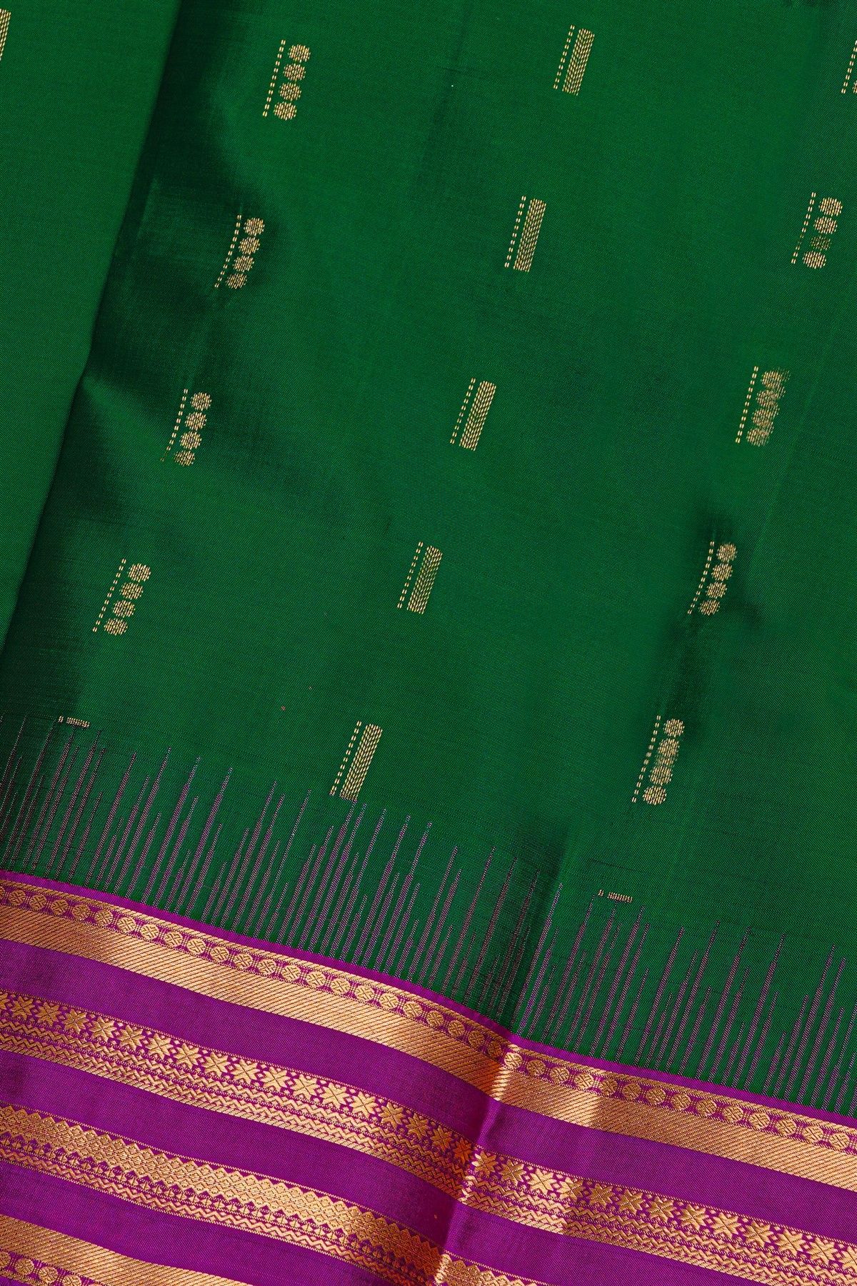 Coimbatore Silk Bottle Green Saree With Traditional Border