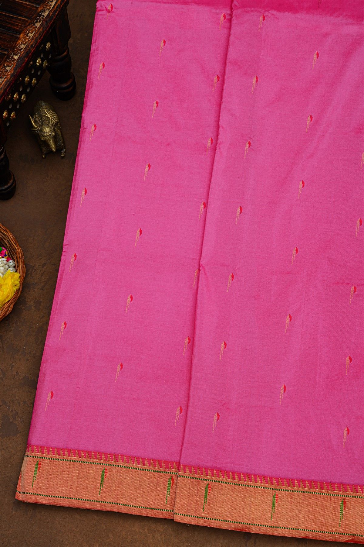 Paithani Silk Magenta Saree With Muniya Buttis Body