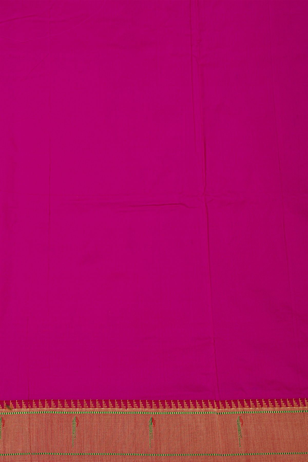 Paithani Silk Magenta Saree With Muniya Buttis Body