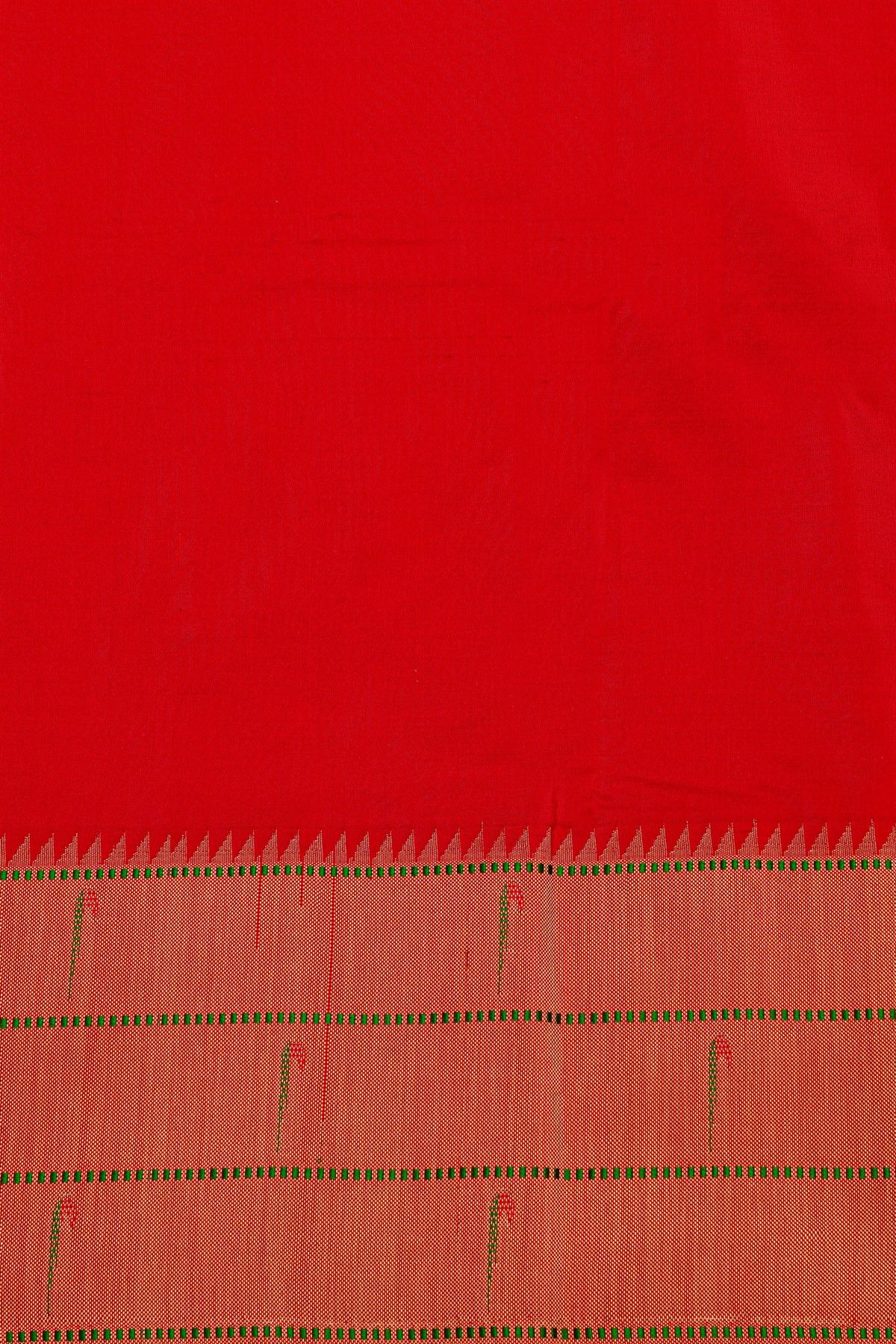Paithani Silk Bottle Green Saree With Triple Muniyas Border