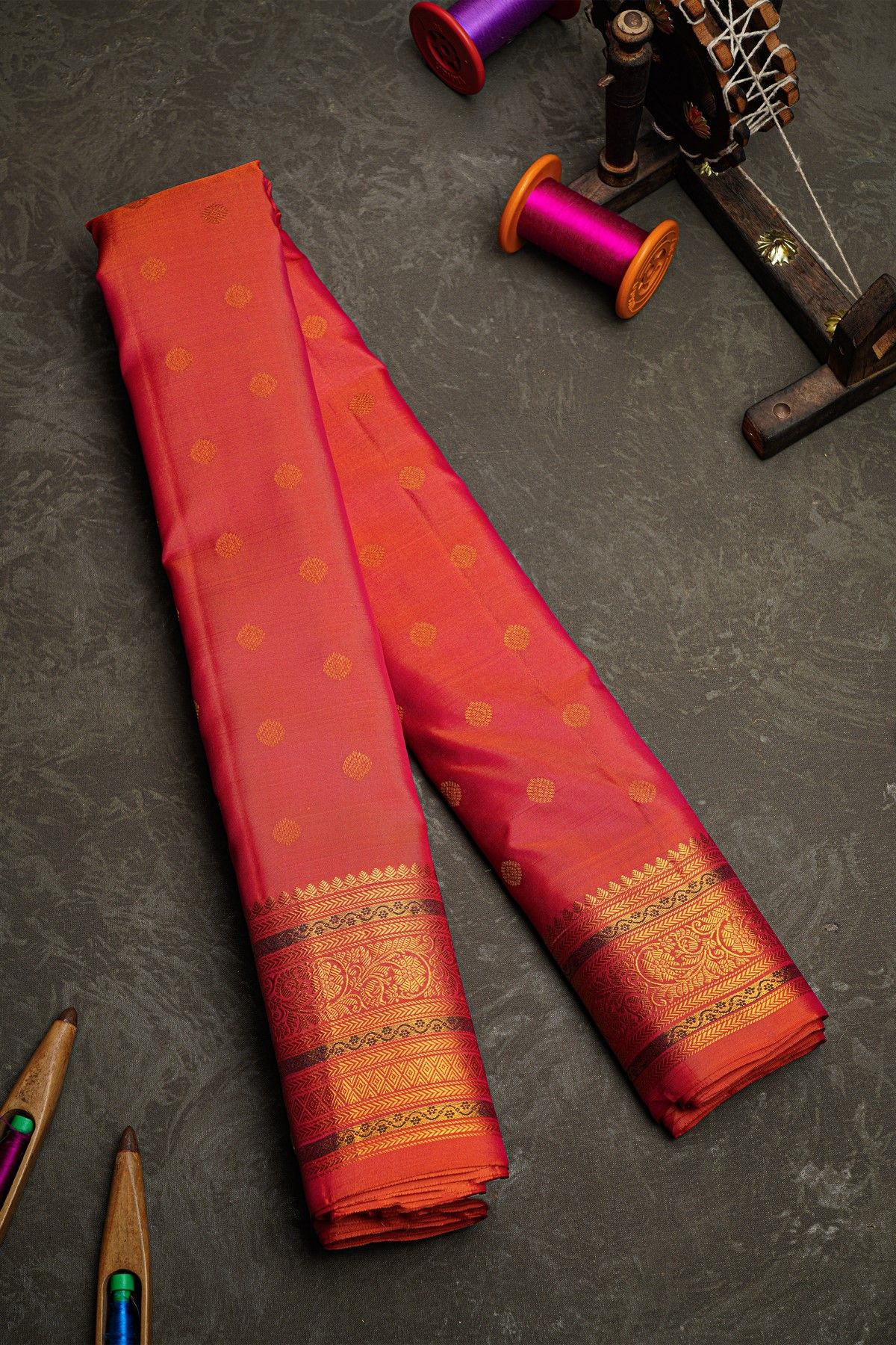 Gadwal Silk Dual Colour Saree With Florals And Buttis Body