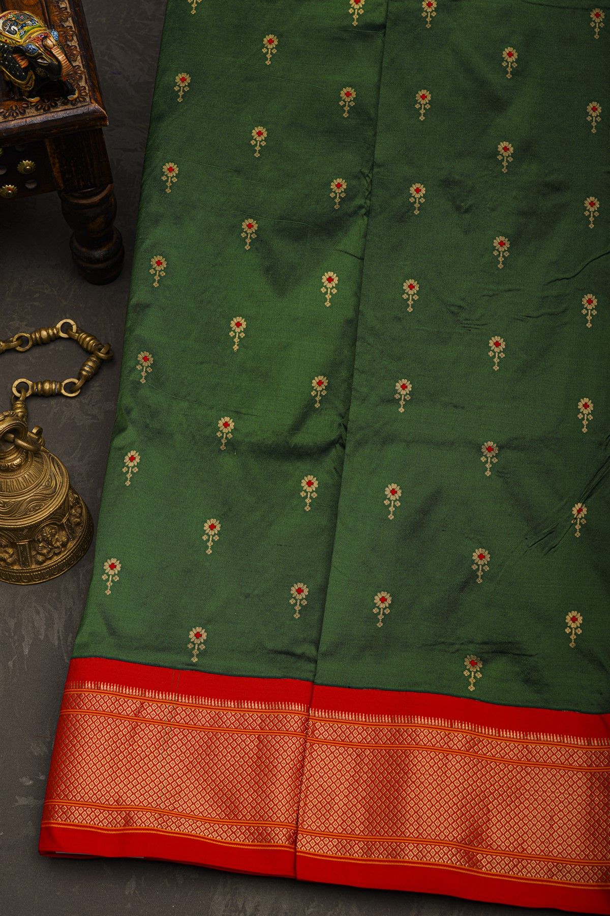 Narayanpet Silk Bottle Green Saree With Flower Buttis Body
