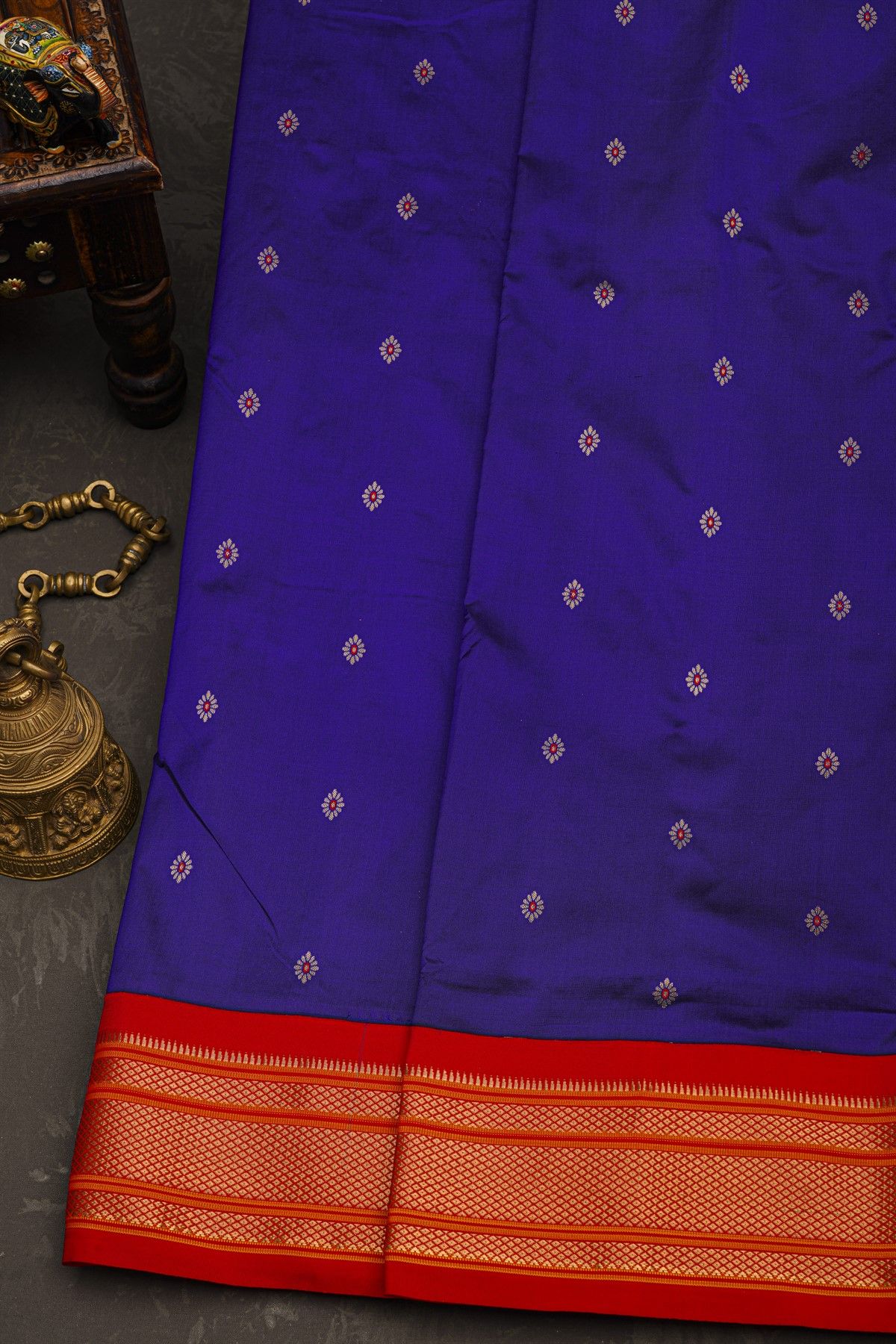 Narayanpet Silk Royal Blue Saree With Florals And Buttis Body