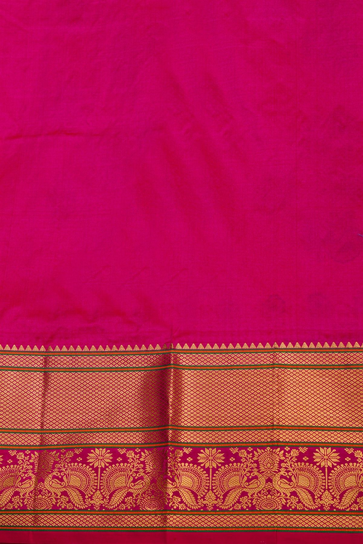Narayanpet Silk Rani Pink Saree With Florals And Peacocks Buttis Body