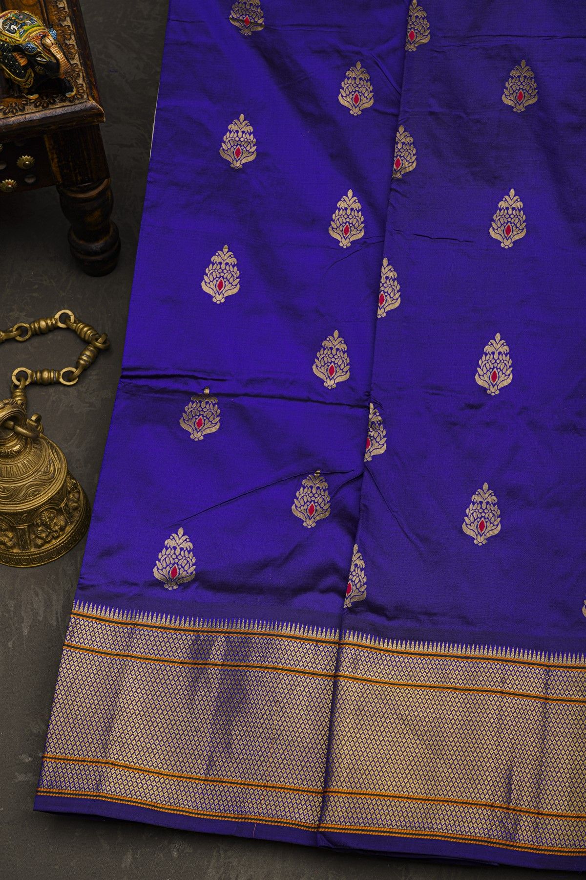 Narayanpet Silk Royal Blue Saree With Diamonds In Zari Border