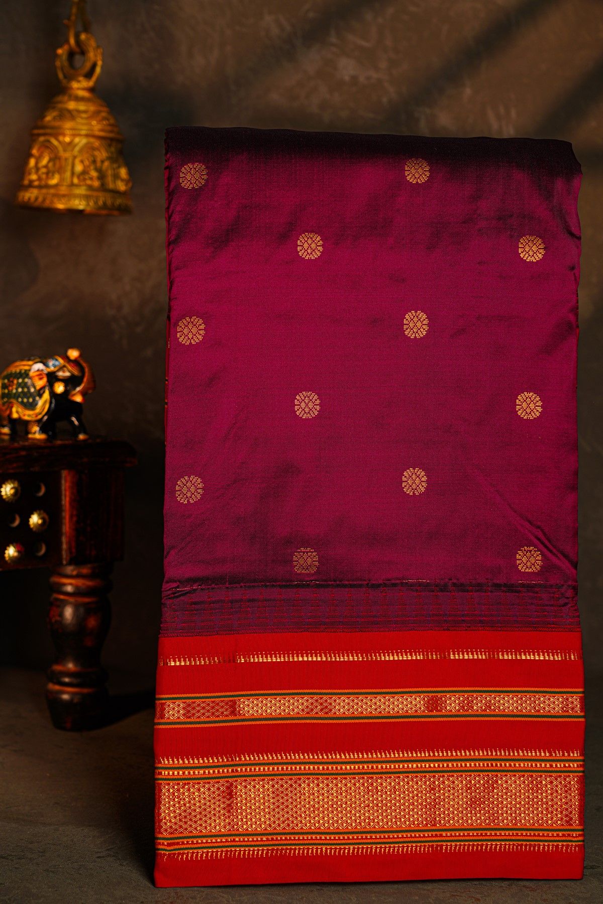 Narayanpet Silk Purple Saree With Buttis In Body