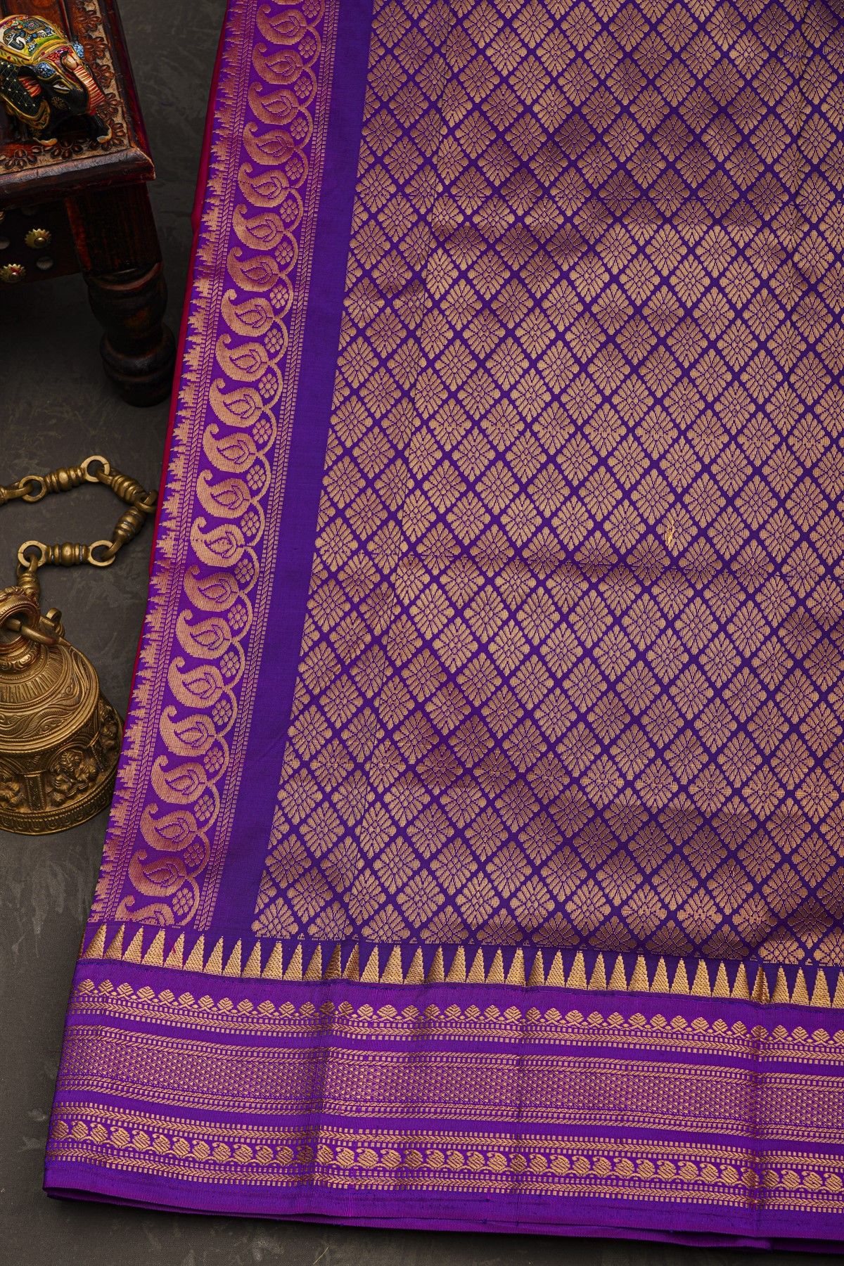 Narayanpet Silk Rani Pink Saree With Peacock Buttis In Checks Body