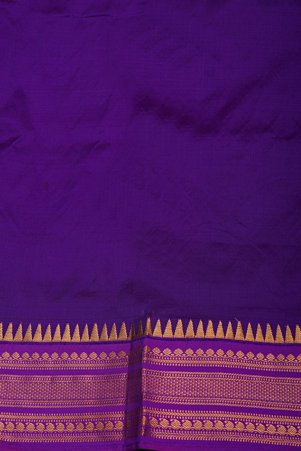 Narayanpet Silk Rani Pink Saree With Peacock Buttis In Checks Body