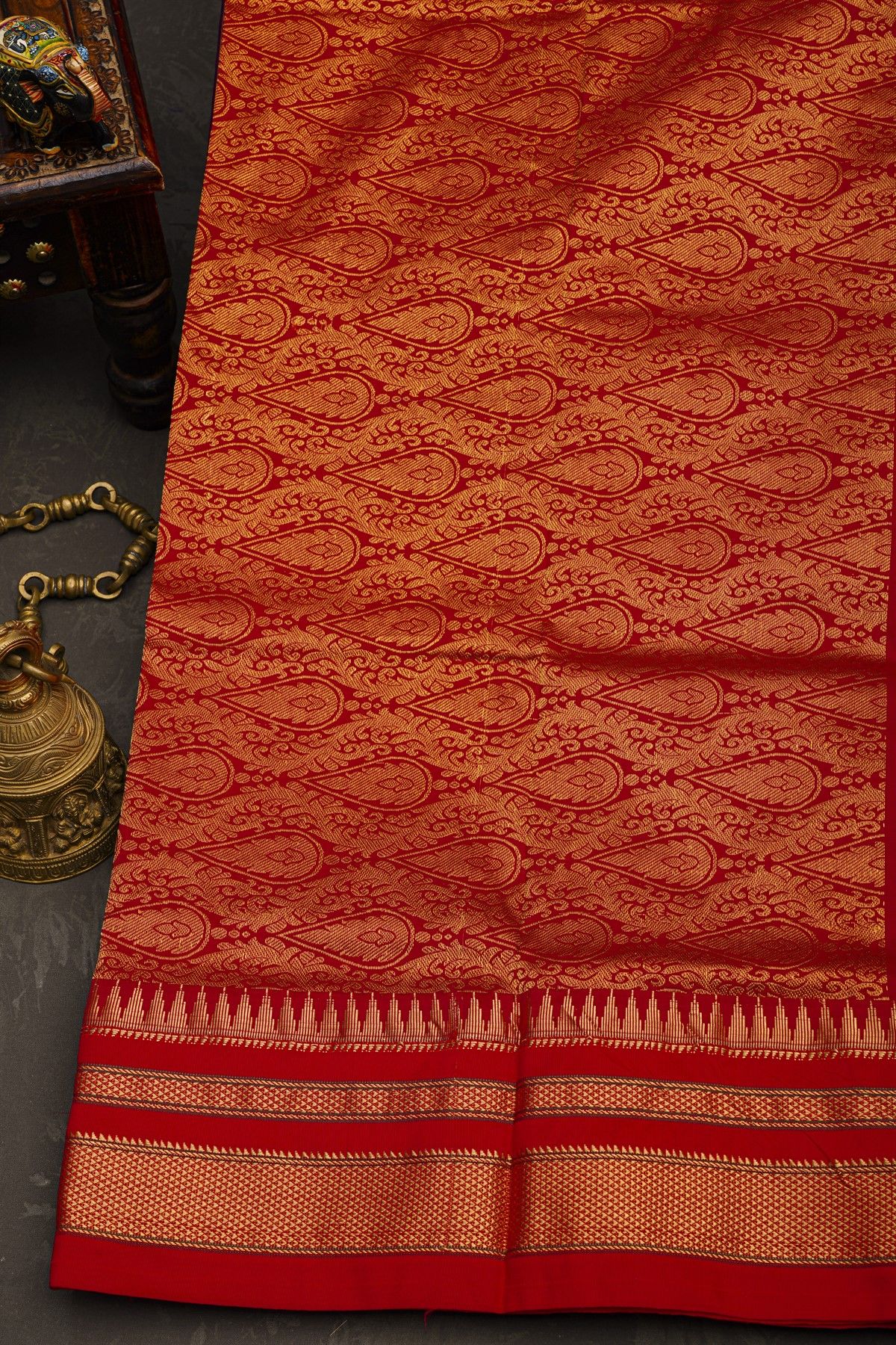 Narayanpet Silk Dark Wine Saree With Diamonds In Zari Border