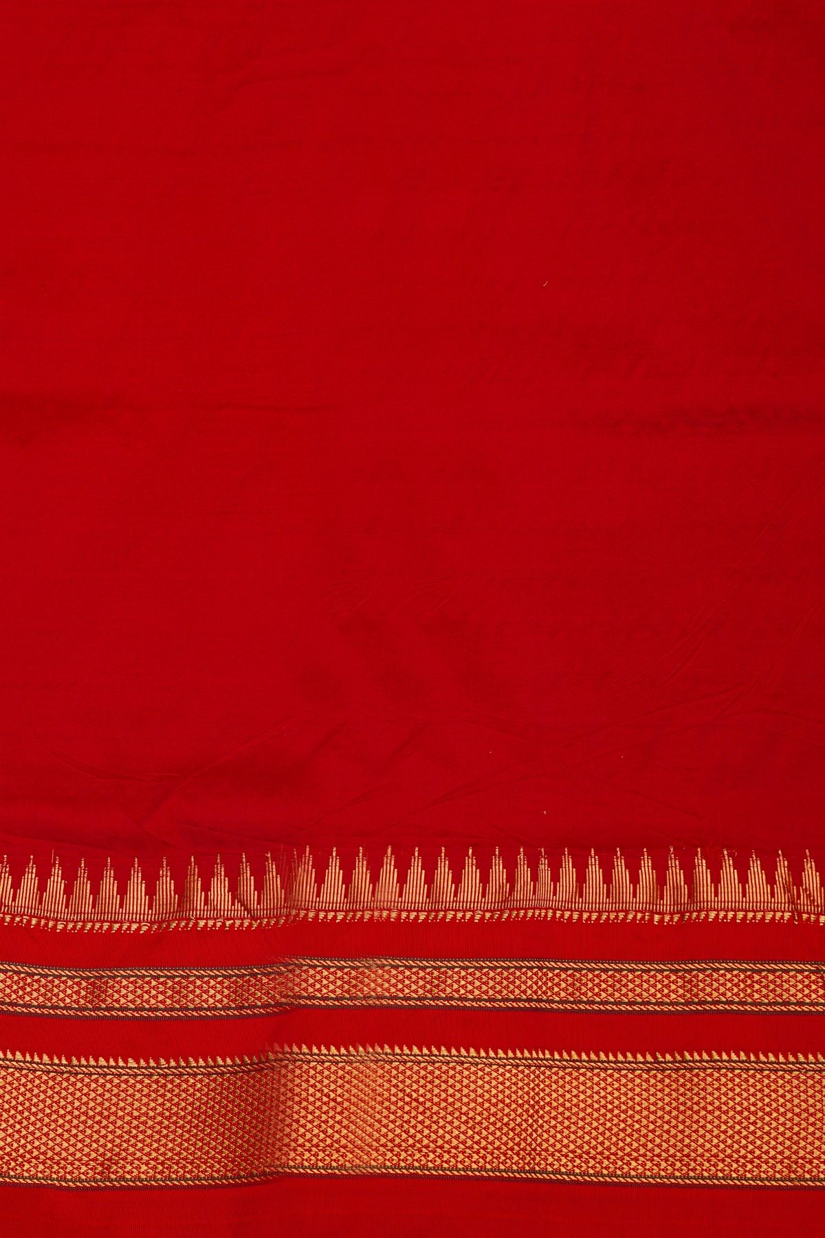 Narayanpet Silk Dark Wine Saree With Diamonds In Zari Border