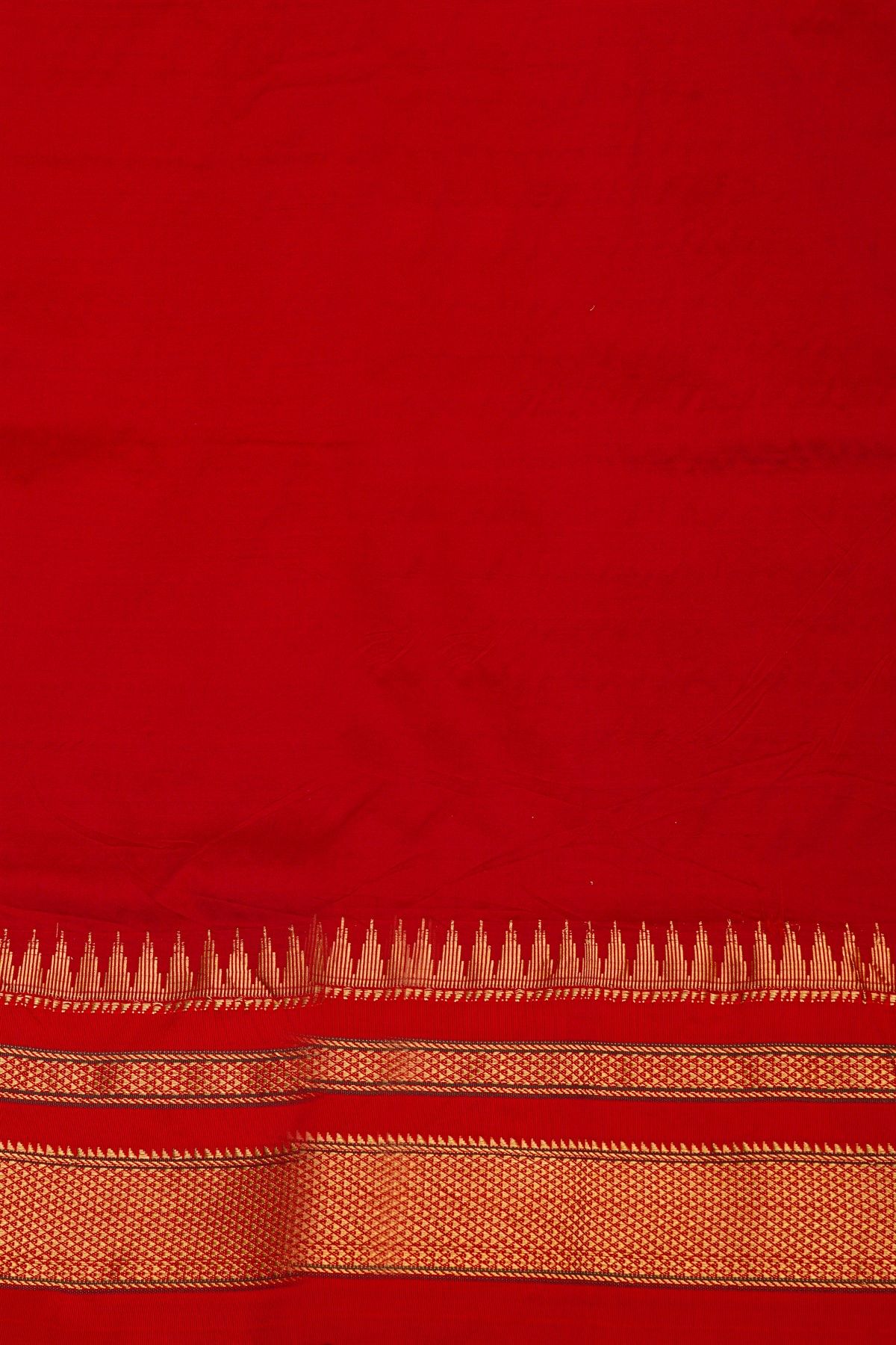 Narayanpet Silk Dark Wine Saree With Diamonds In Zari Border