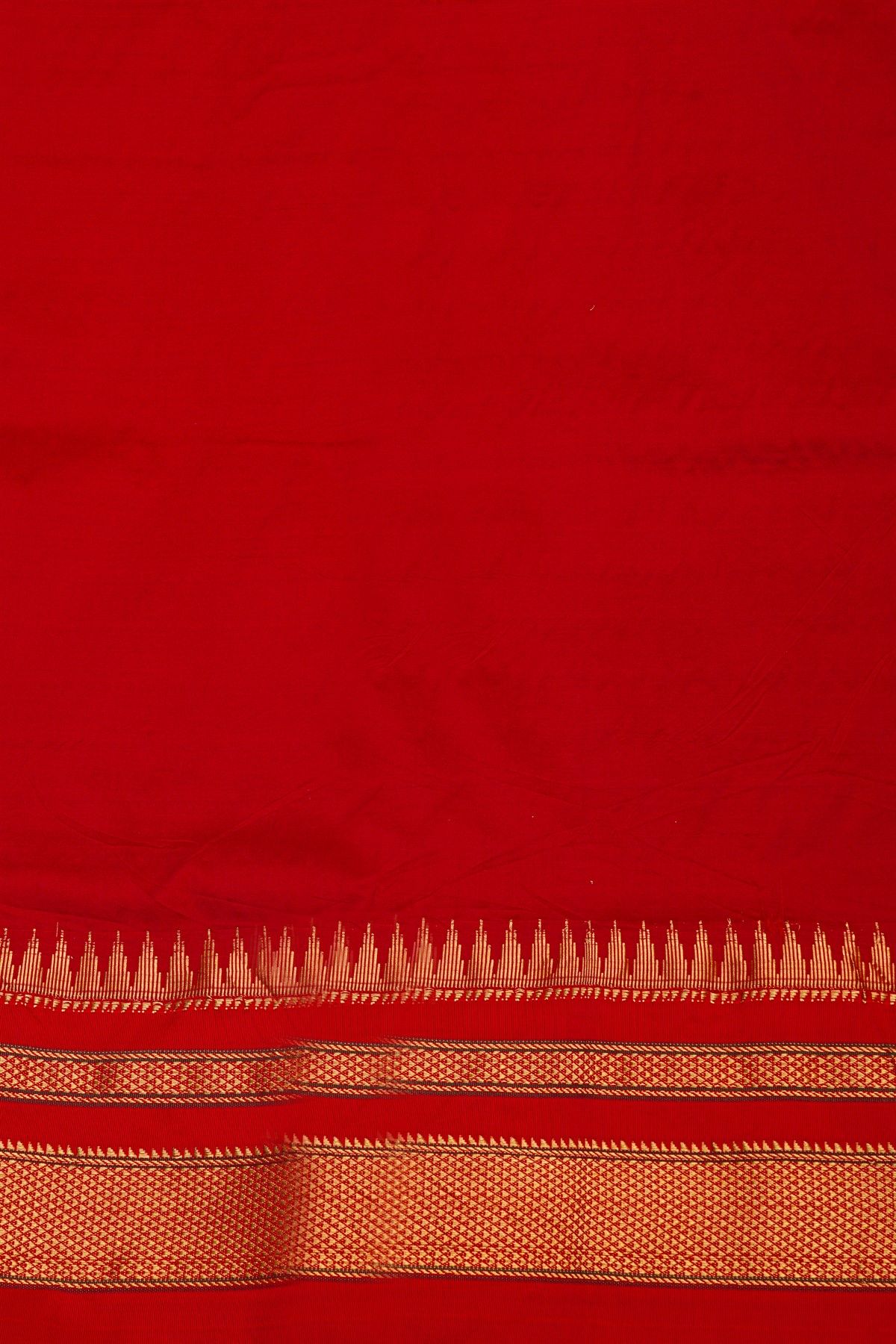 Narayanpet Silk Dark Wine Saree With Diamonds In Zari Border