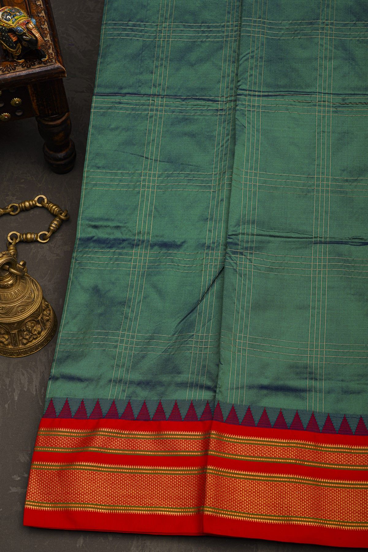 Narayanpet Silk Sea Green Saree With Diamonds In Zari Border
