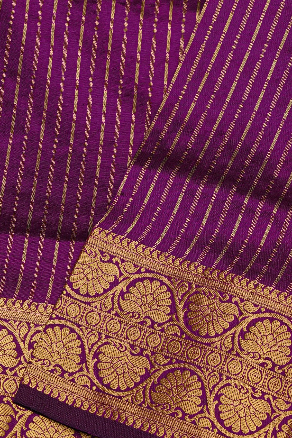 Narayanpet Silk Purple Saree With Florals And Leaves Jaal Border