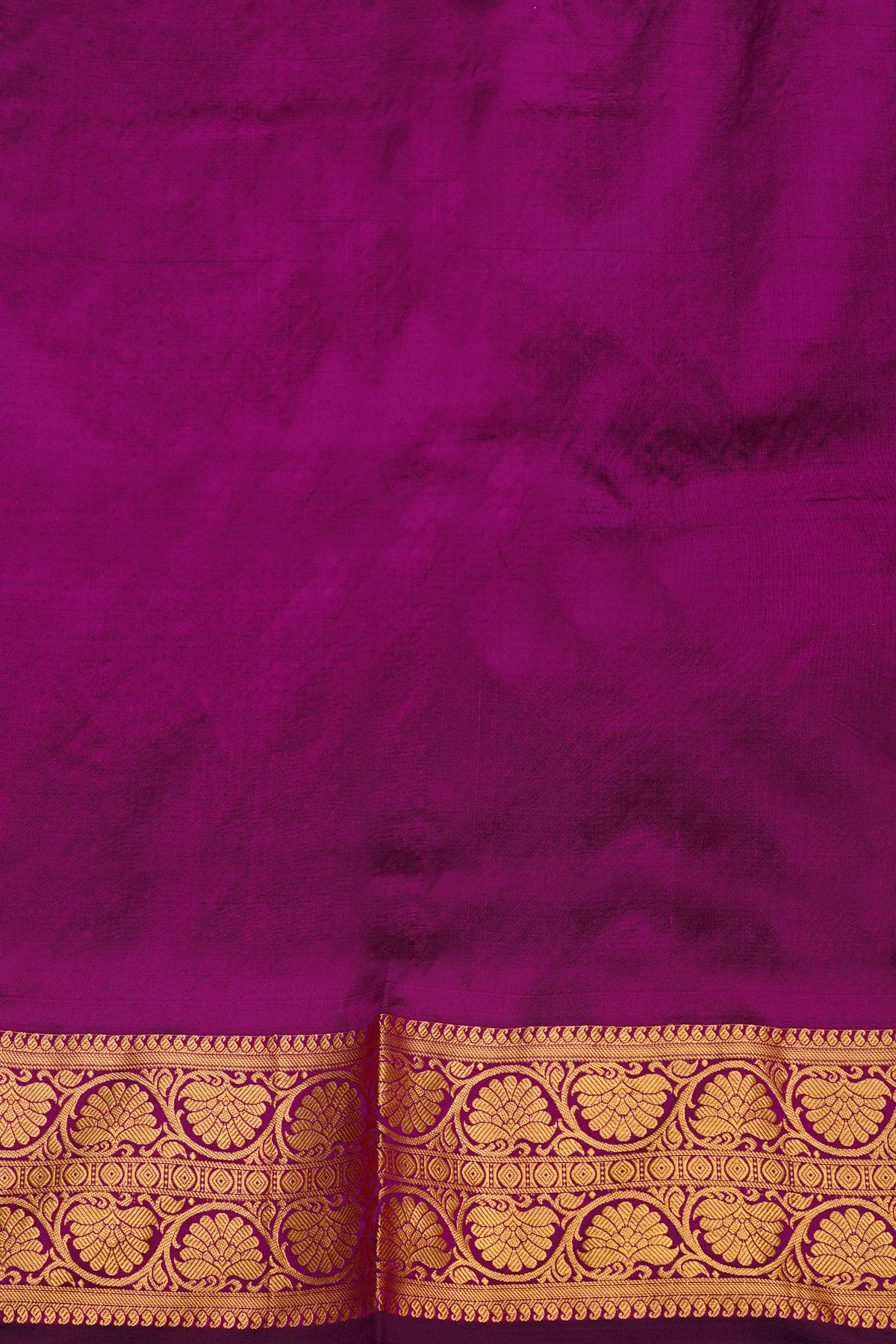 Narayanpet Silk Purple Saree With Florals And Leaves Jaal Border