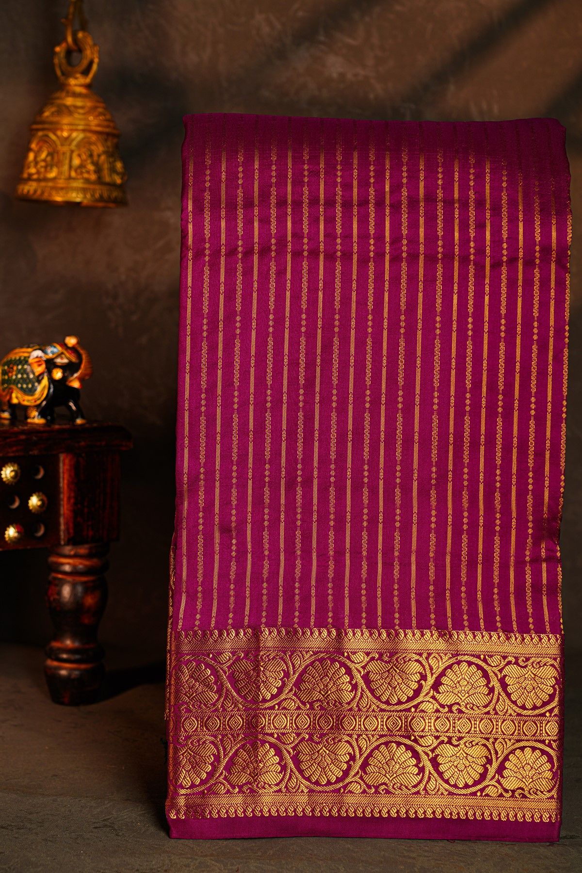 Narayanpet Silk Rani Pink Saree With Florals And Leaves Jaal Border