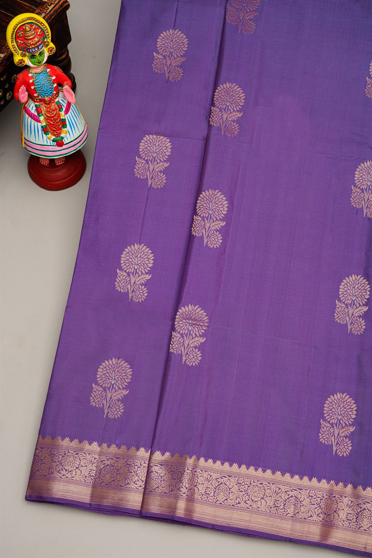Coimbatore Silk Violet Saree With Florals And Leaves Buttis Body