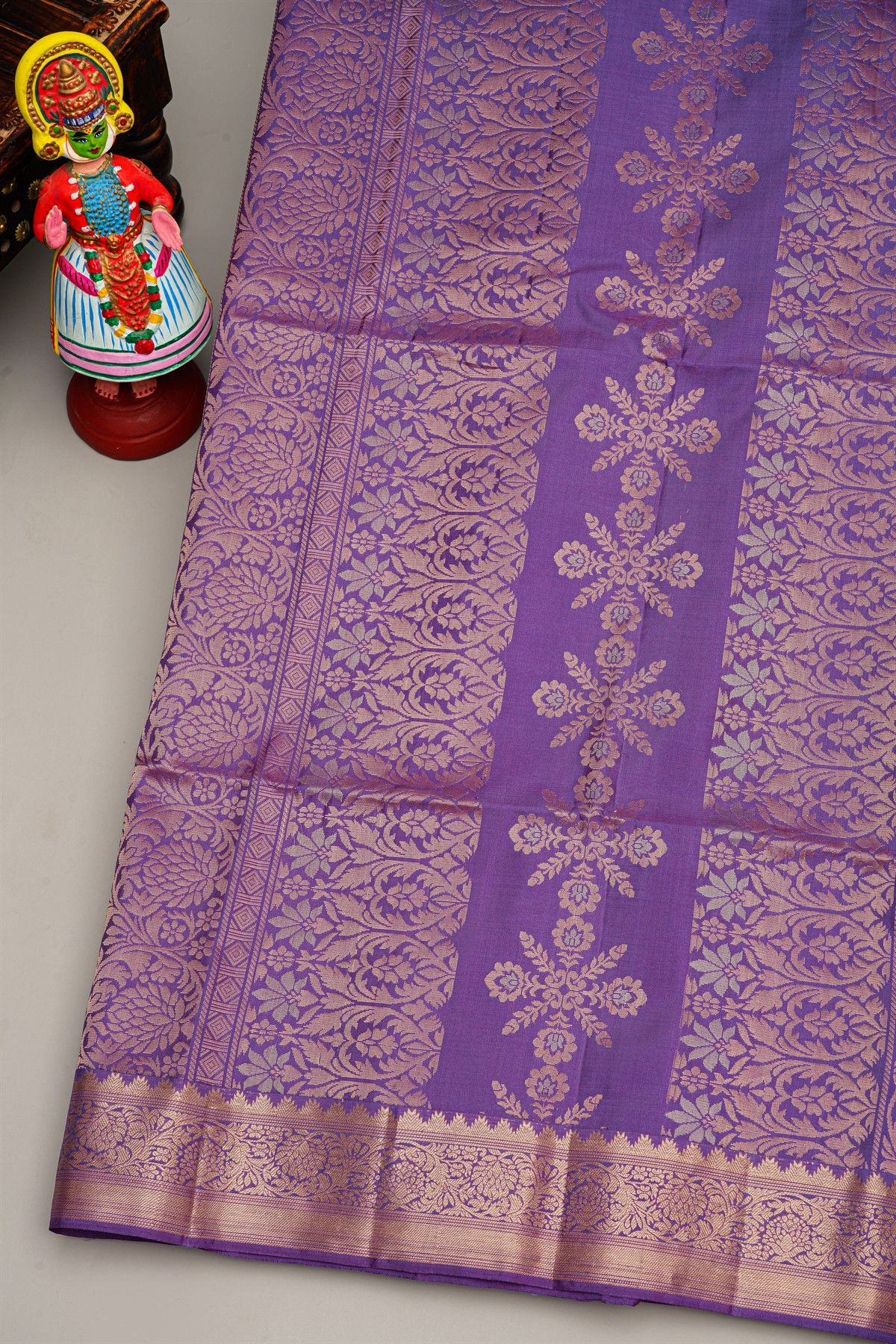 Coimbatore Silk Violet Saree With Florals And Leaves Buttis Body