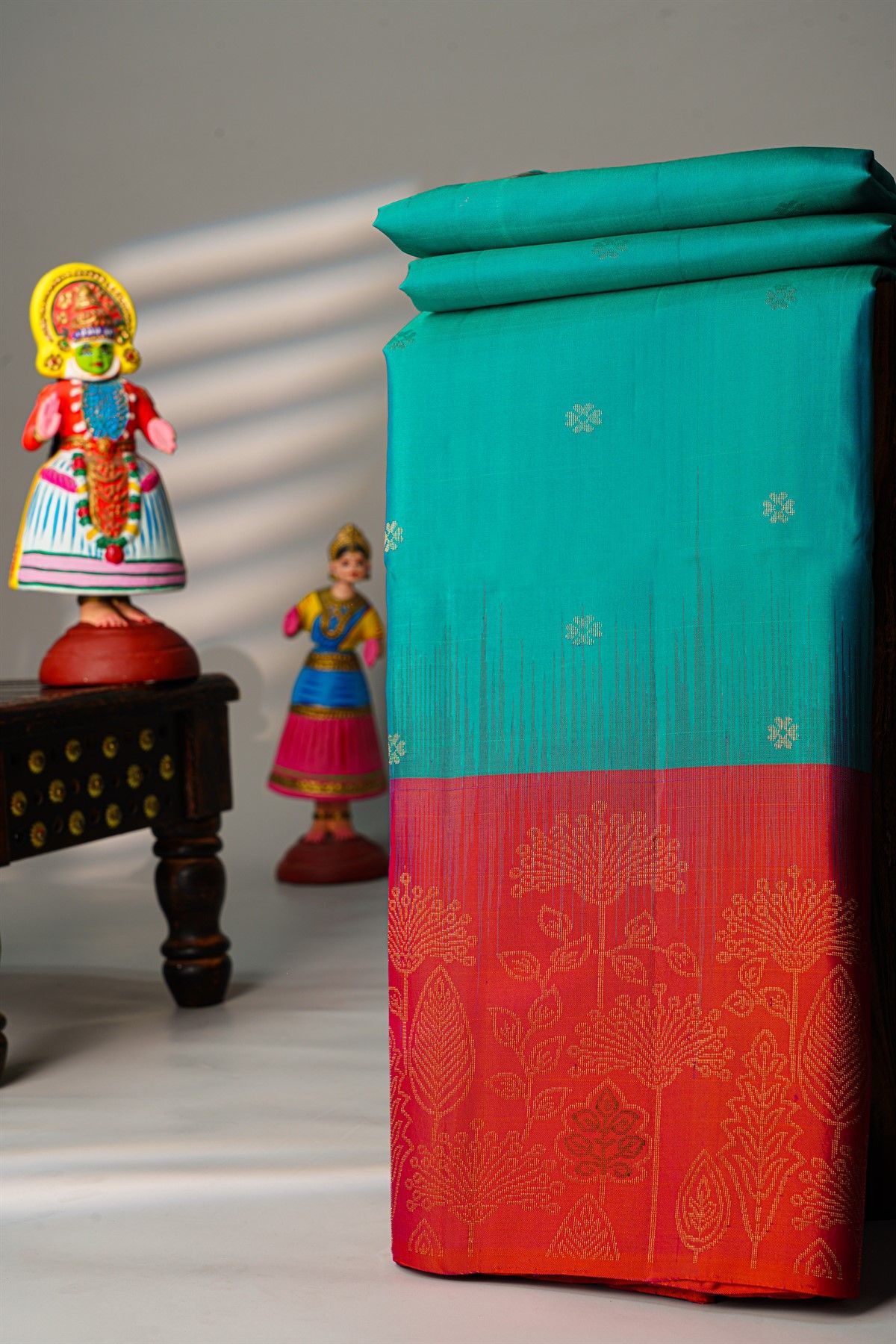 Coimbatore Silk Sea Green Saree With Florals And Leaves Border