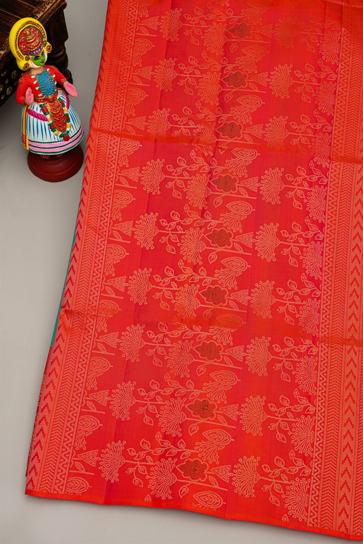 Coimbatore Silk Sea Green Saree With Florals And Leaves Border