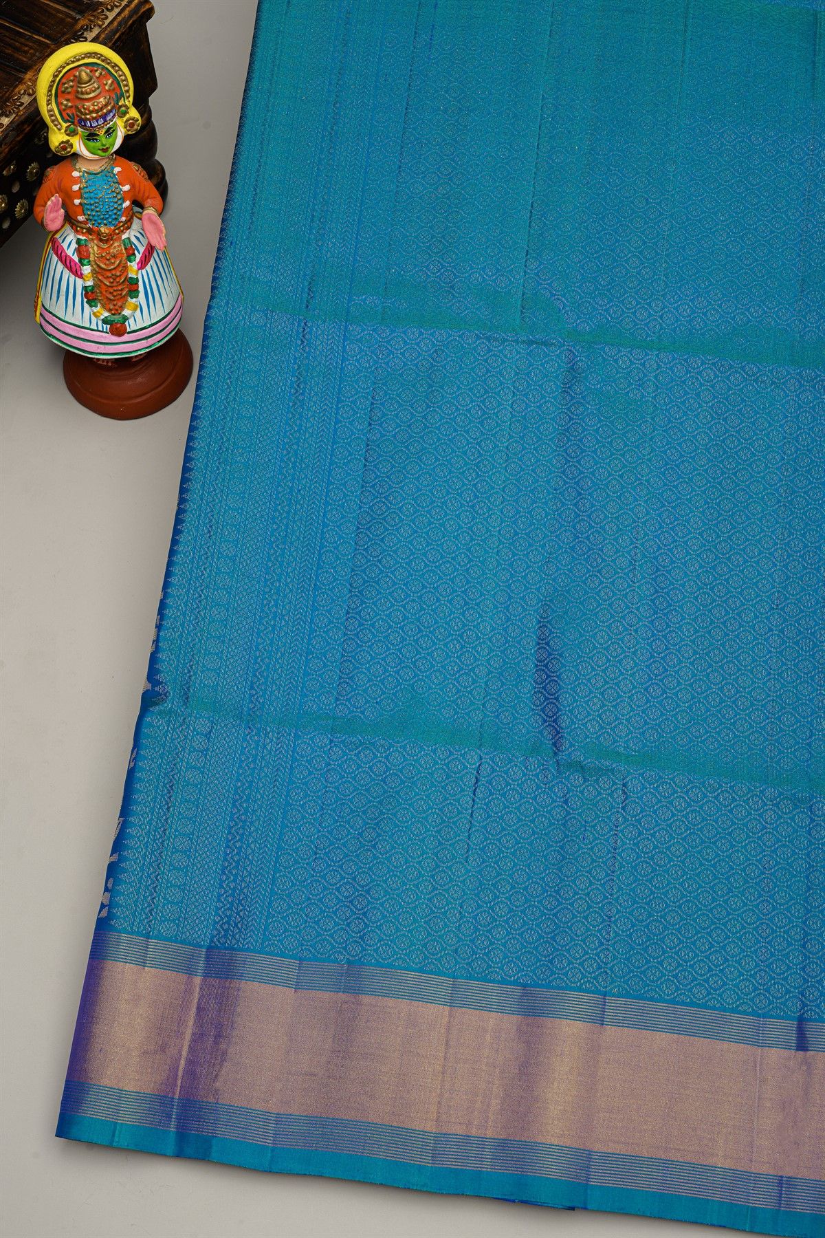 Coimbatore Silk Royal Blue Saree With Florals Jaal And Birds Body