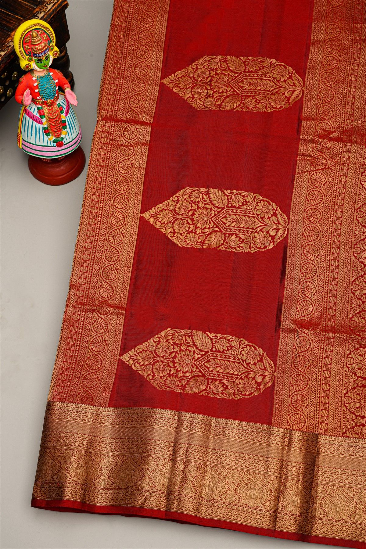 Coimbatore Silk Peacock Blue Saree With Florals And Leaves Border