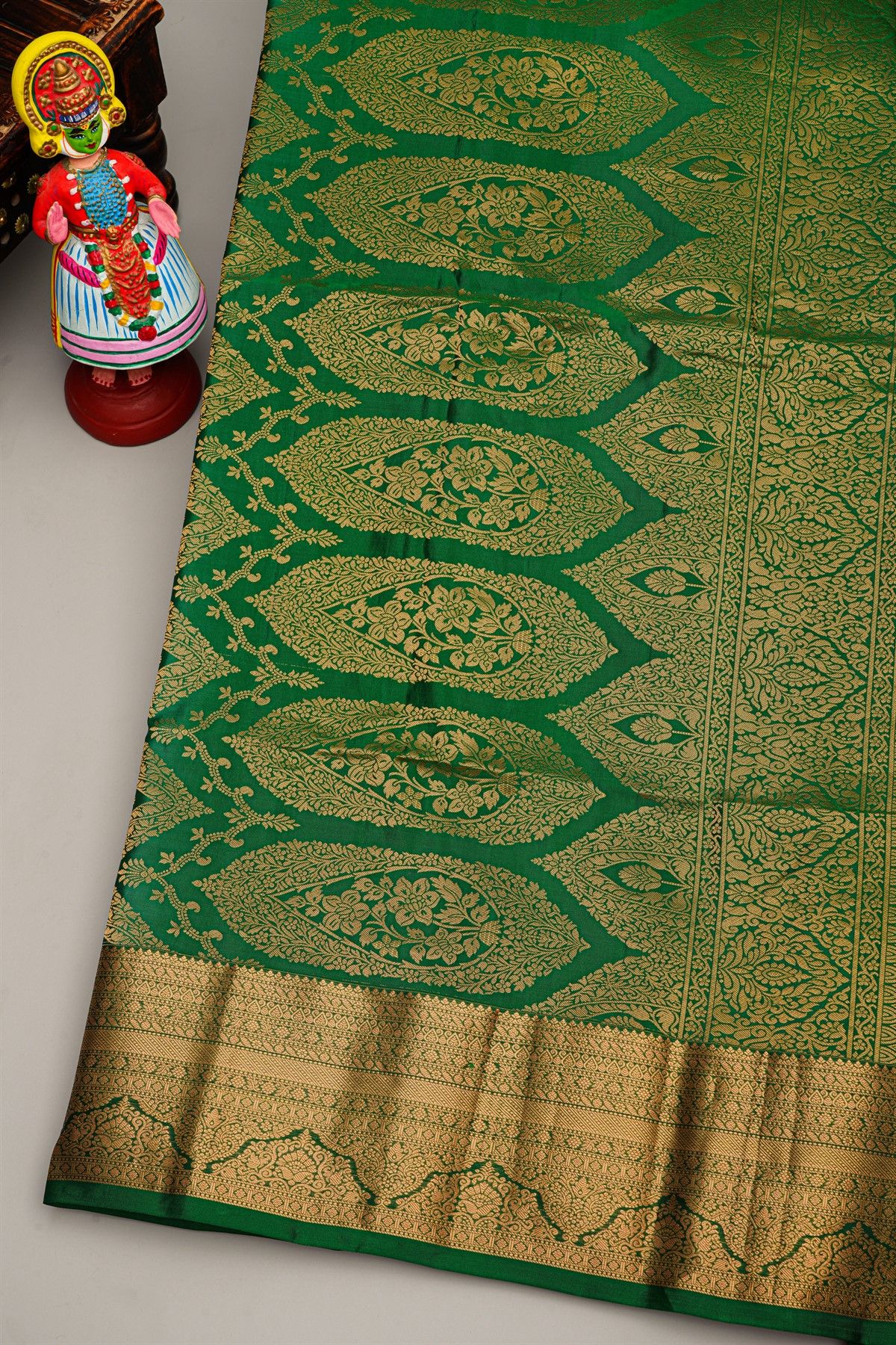 Coimbatore Silk Purple Saree With All Over Zari Florals And Leaves Border