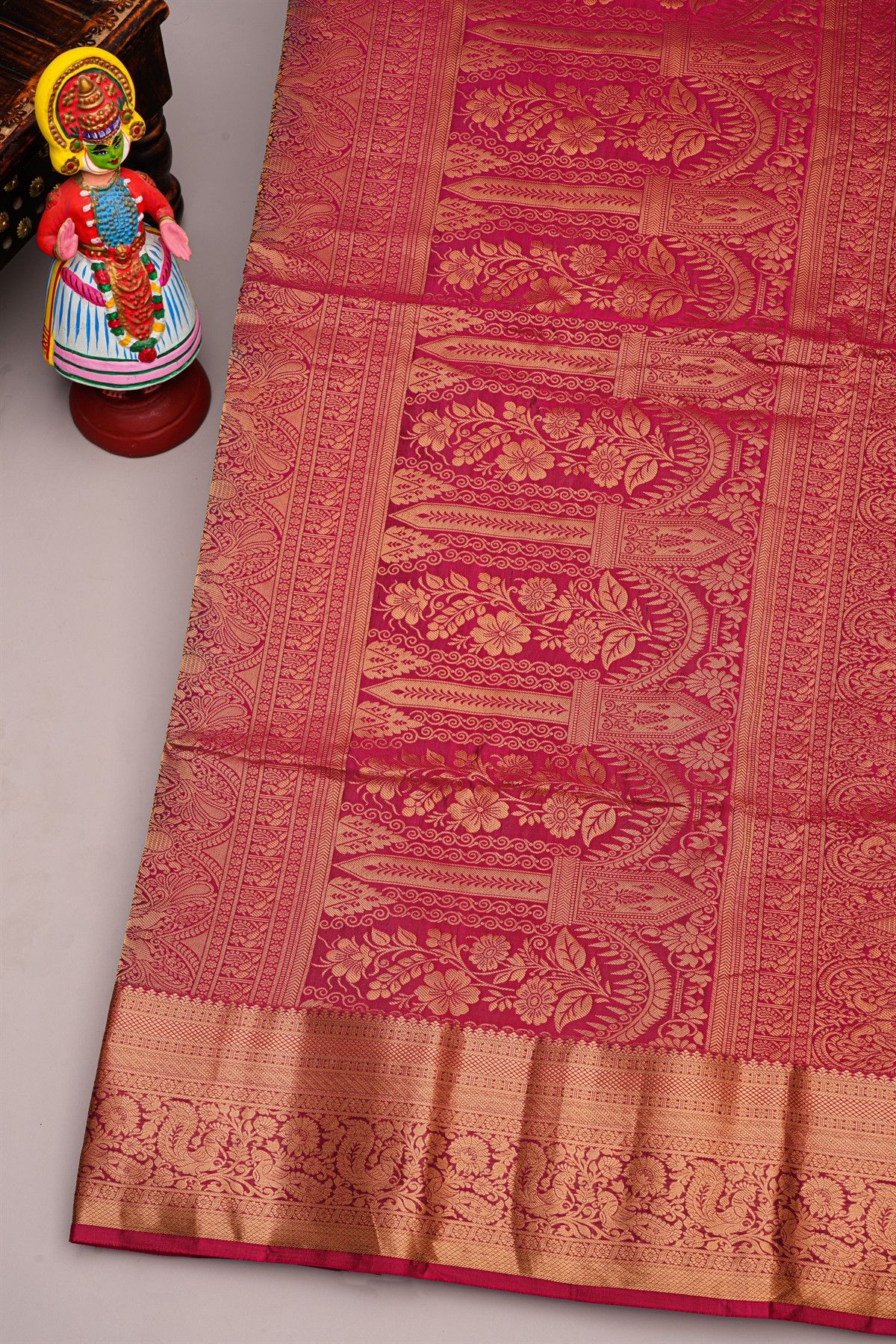 Coimbatore Silk Emerald Green Saree With Traditional Peacock Border