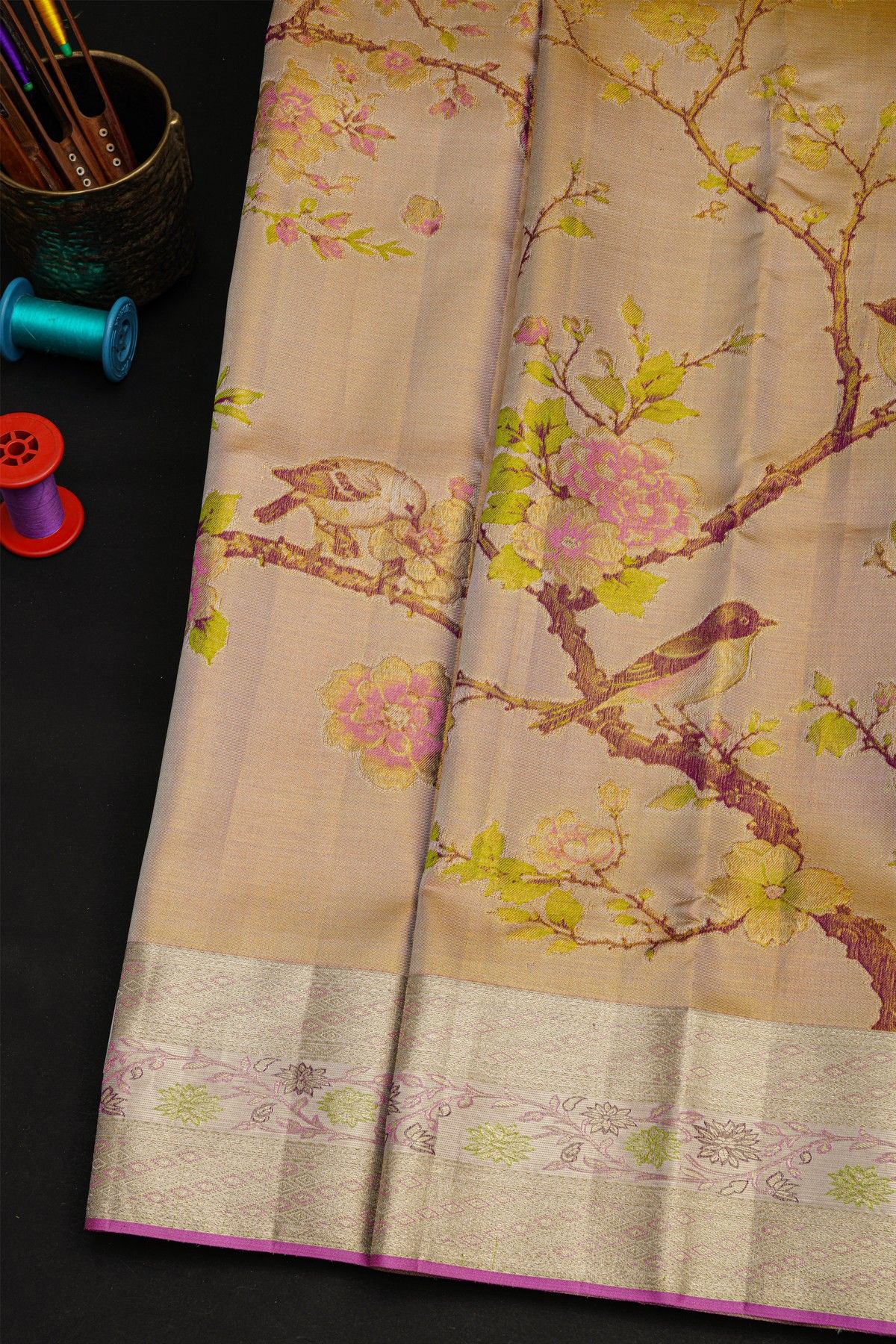 Kancheepuram Tissue Onion Pink Saree With Interlock Digital Weaving