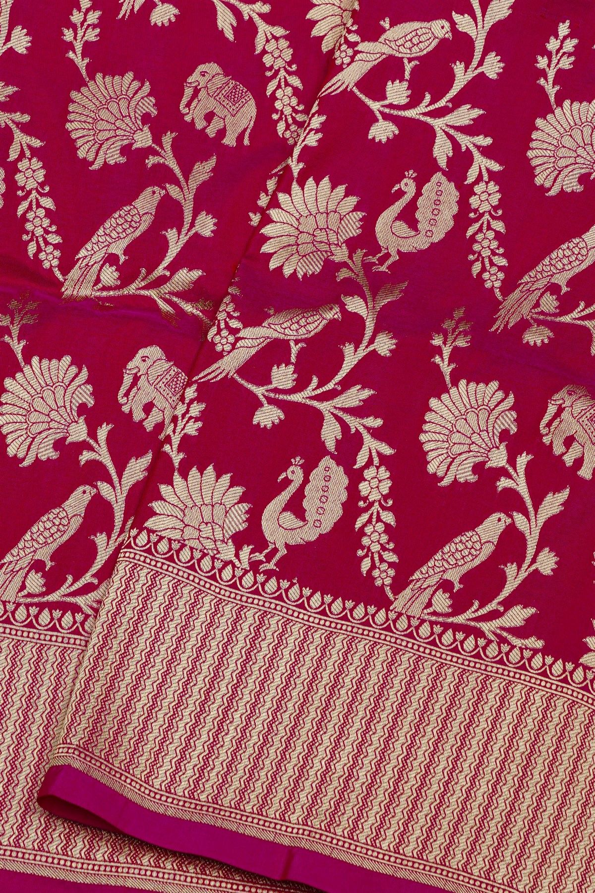 Banarasi Silk Rose Pink Saree With Zig-Zag Lines Border