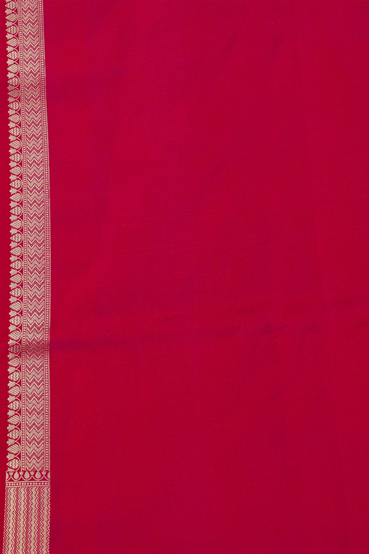 Banarasi Silk Rose Pink Saree With Zig-Zag Lines Border
