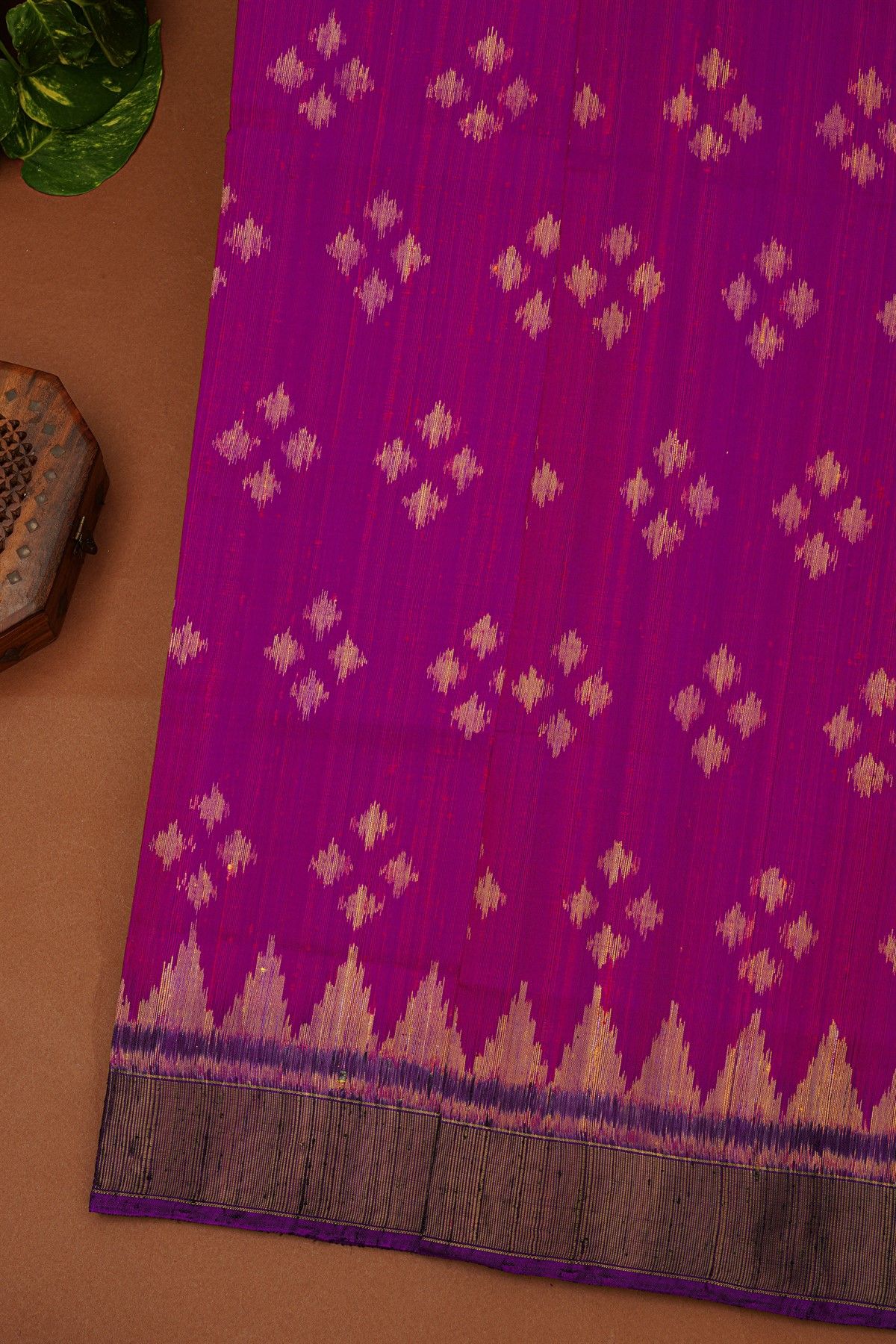 Patola Silk Dual Colour Saree With Zari Lines Border