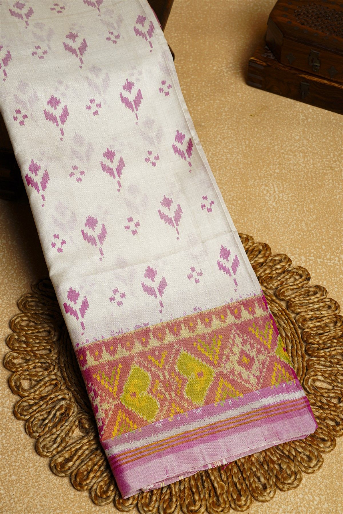 Patola Silk Off White Saree With Florals And Leaves Jaal Border