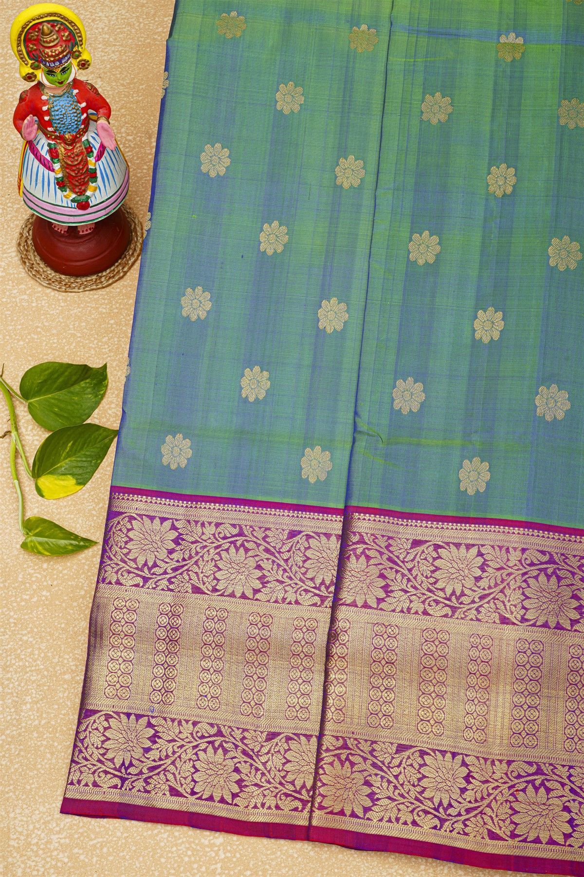 Venkatagiri Silk Dual Colour Saree With Florals And Leaves Jaal Border