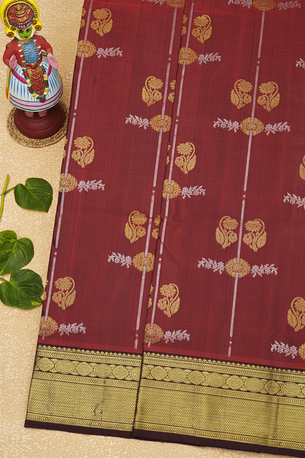 Venkatagiri Silk Maroon Saree With Diamonds And Florals Border