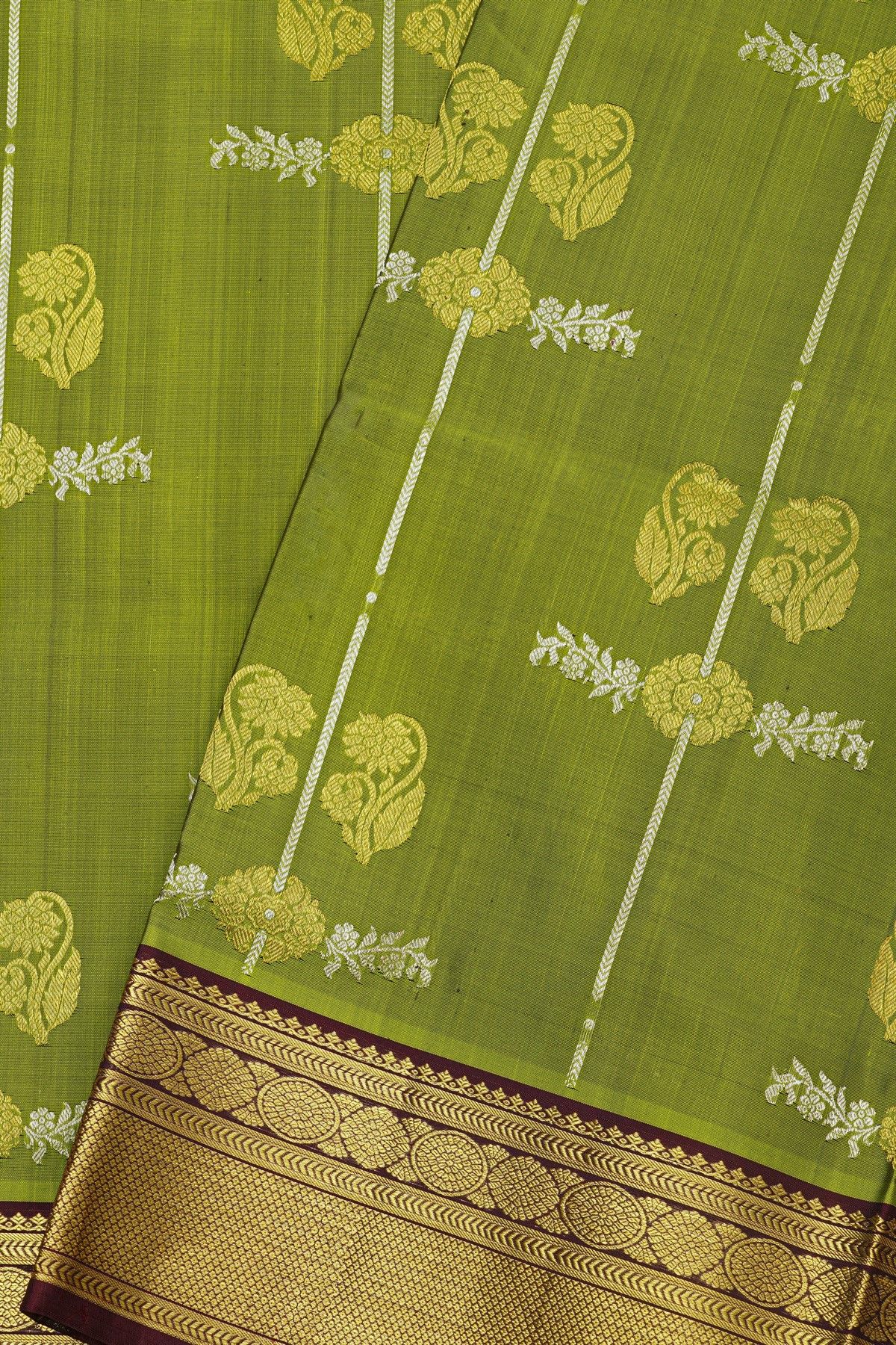 Venkatagiri Silk Mehendi Green Saree With Diamonds And Florals Border