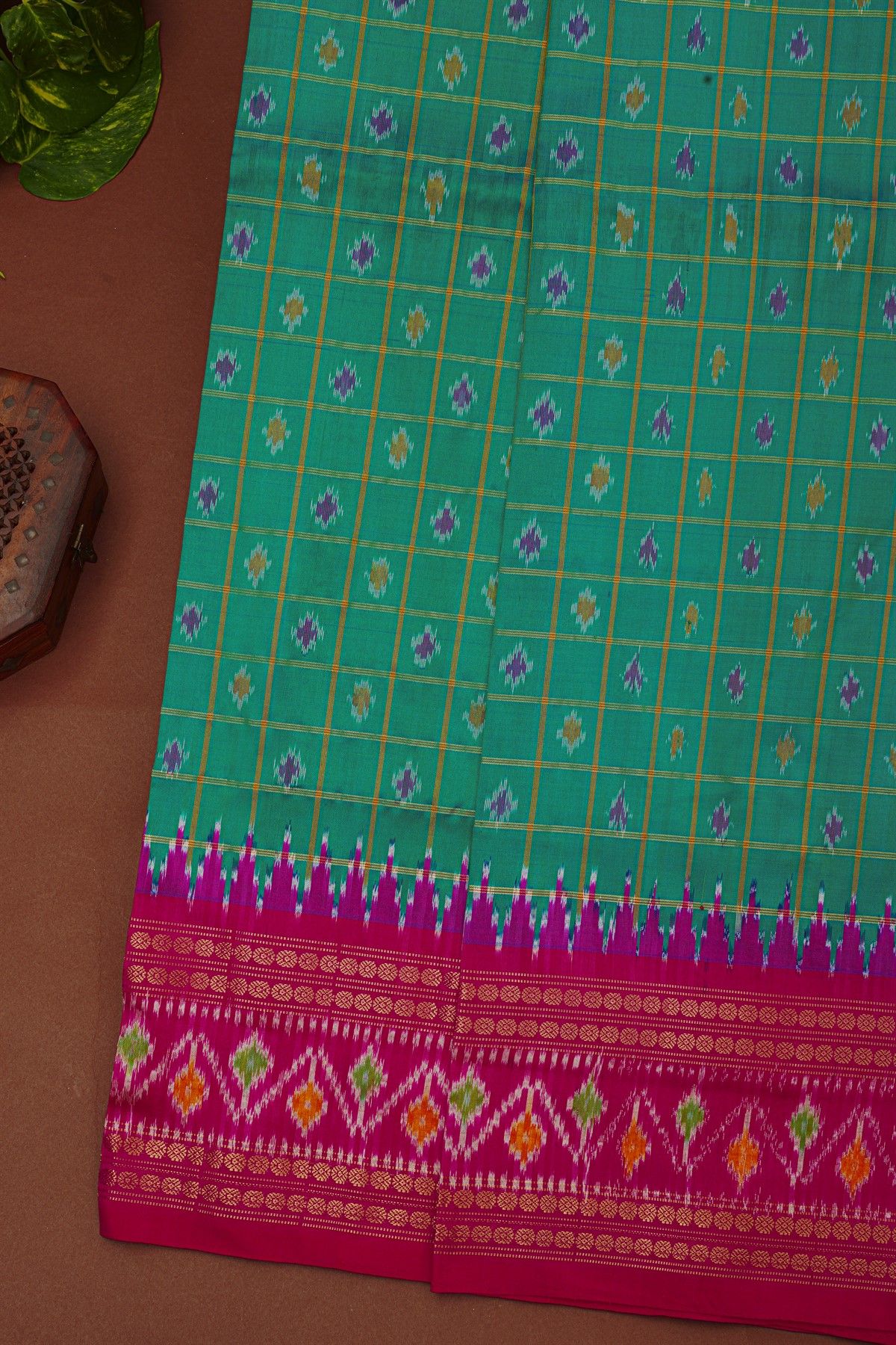 Ikat Silk Rama Green Saree With Florals And Leaves Jaal Border