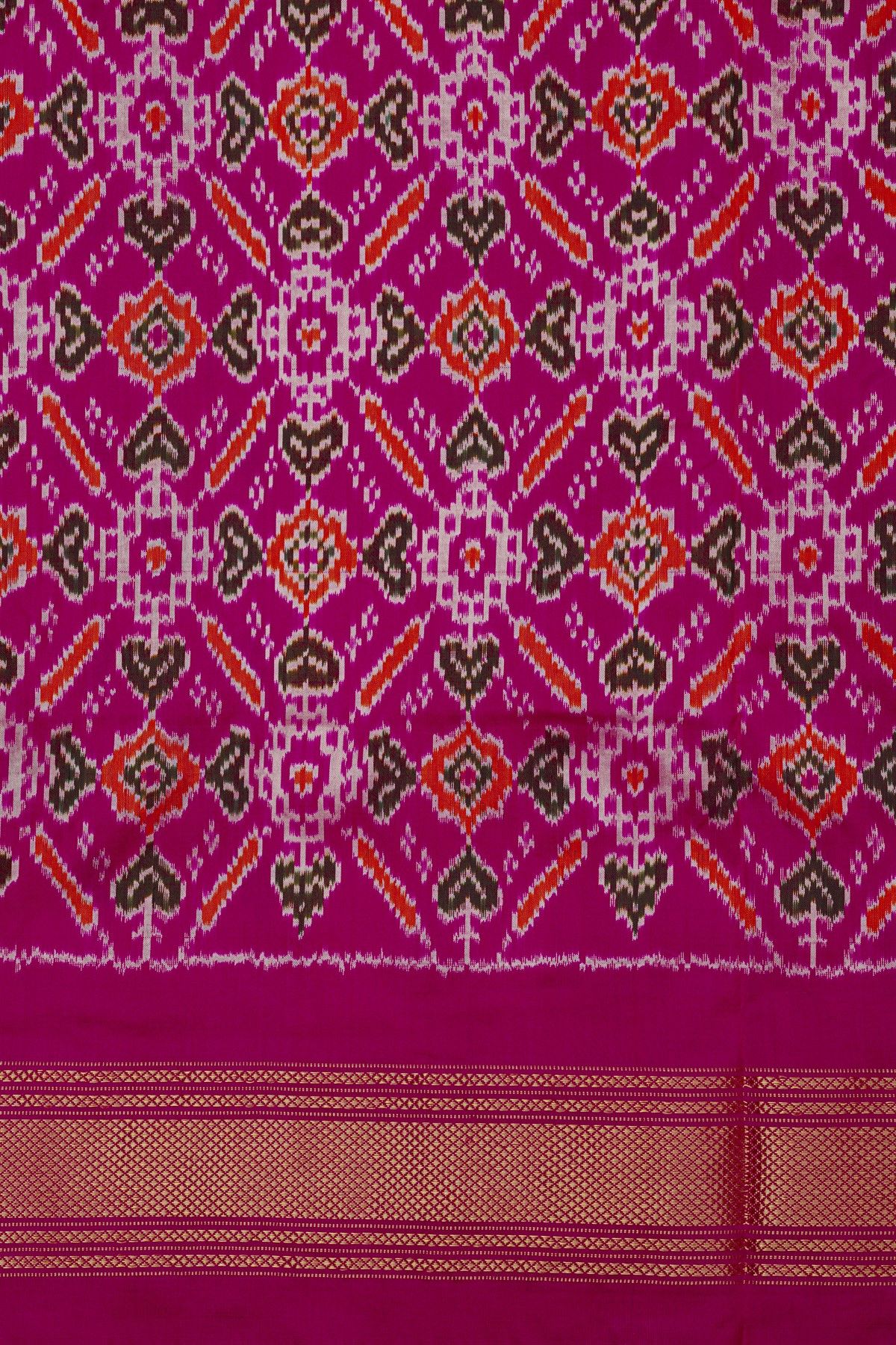 Ikat Silk Off White Saree With Diamonds And Temples Border