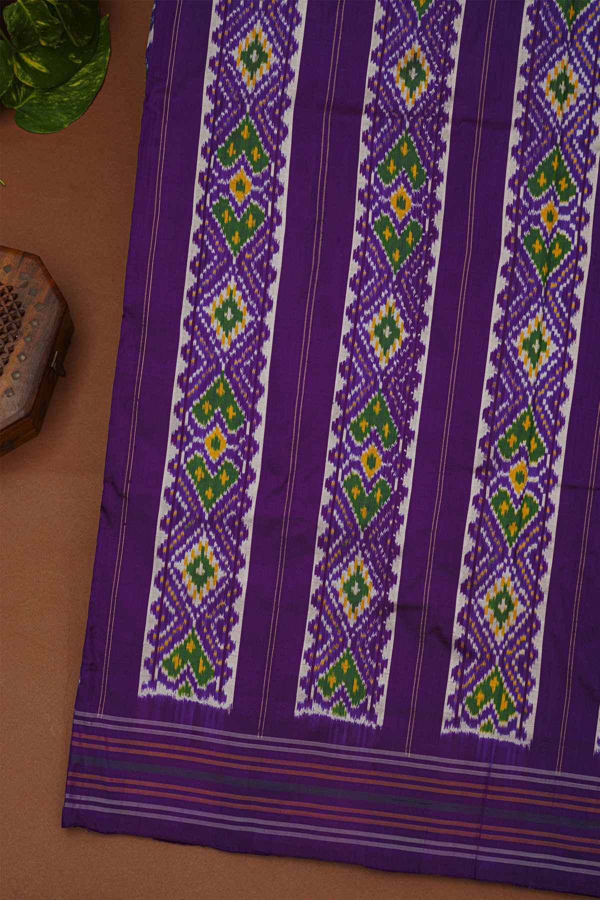 Ikat Silk Purple Saree With Florals And Swans In Curvy Designs Body