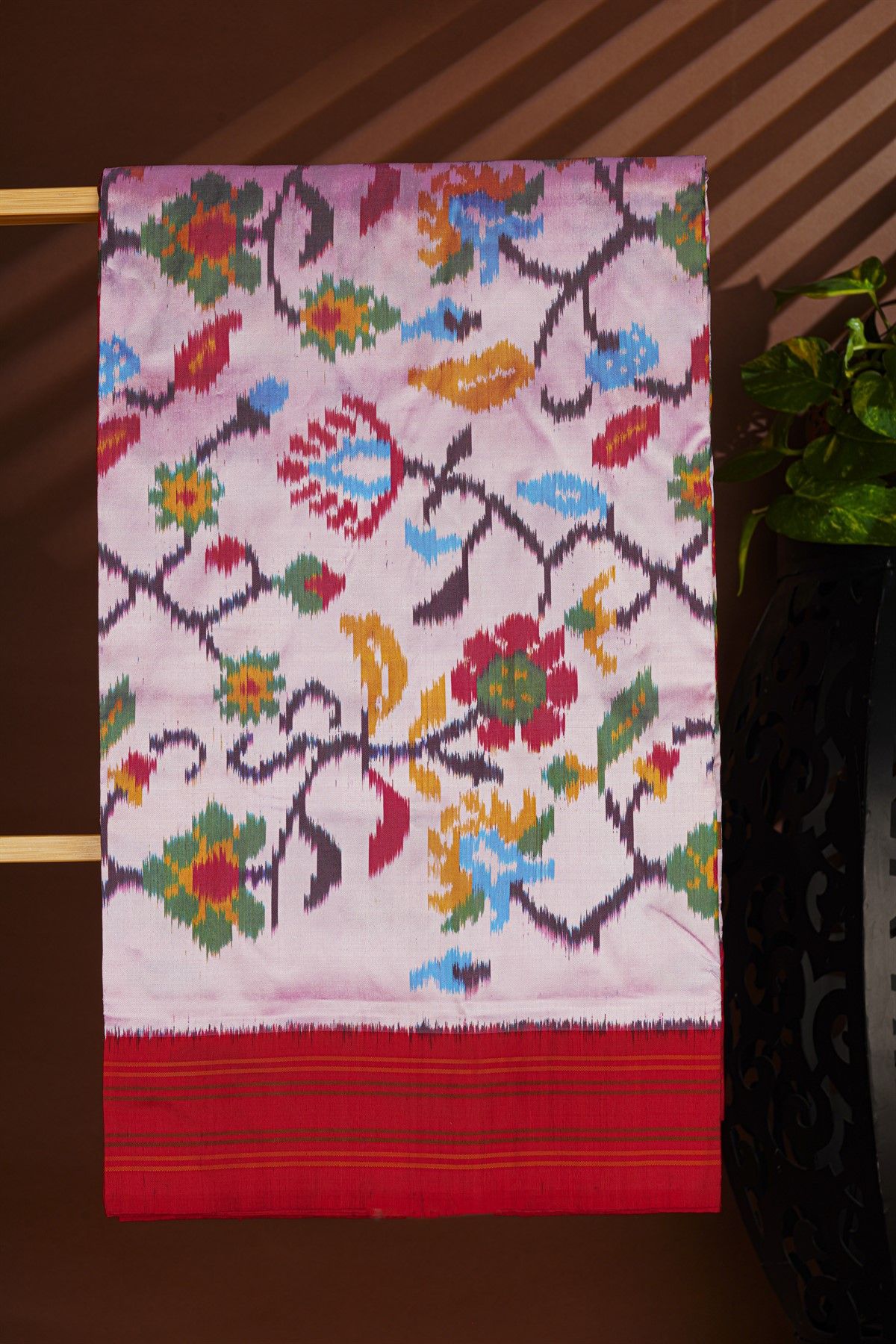 Ikat Silk Off White Saree With Florals And Leaves In Ikat Design Body