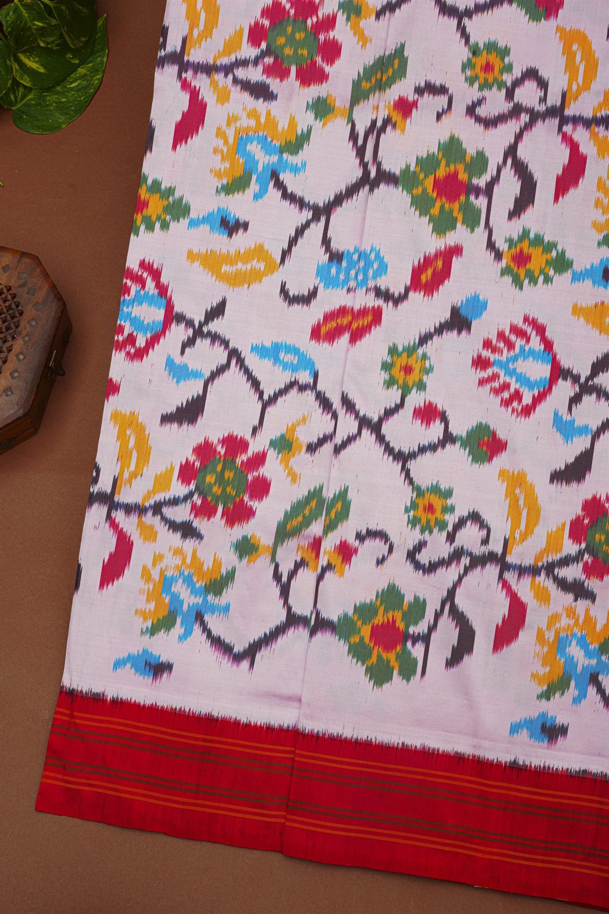 Ikat Silk Off White Saree With Florals And Leaves In Ikat Design Body