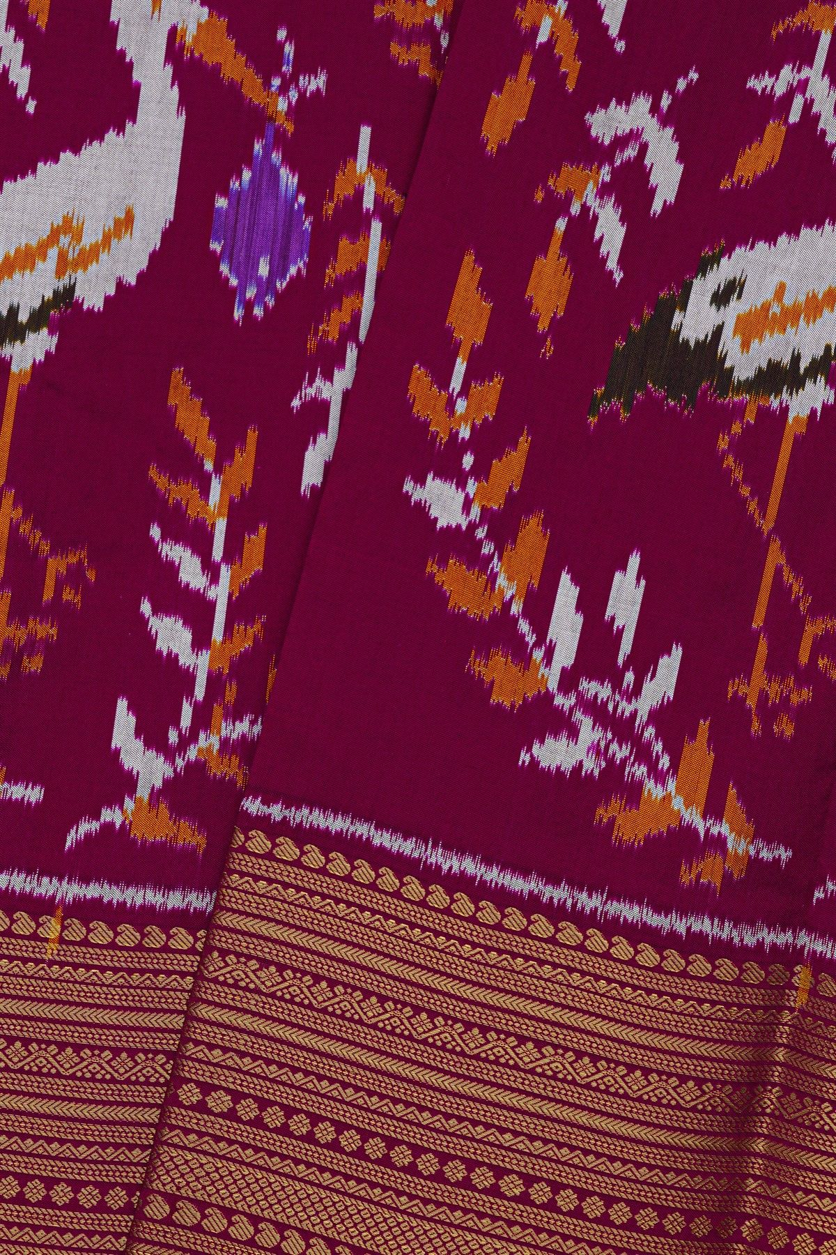 Pochampally Ikat Silk Magenta Saree With Floral And Birds Body