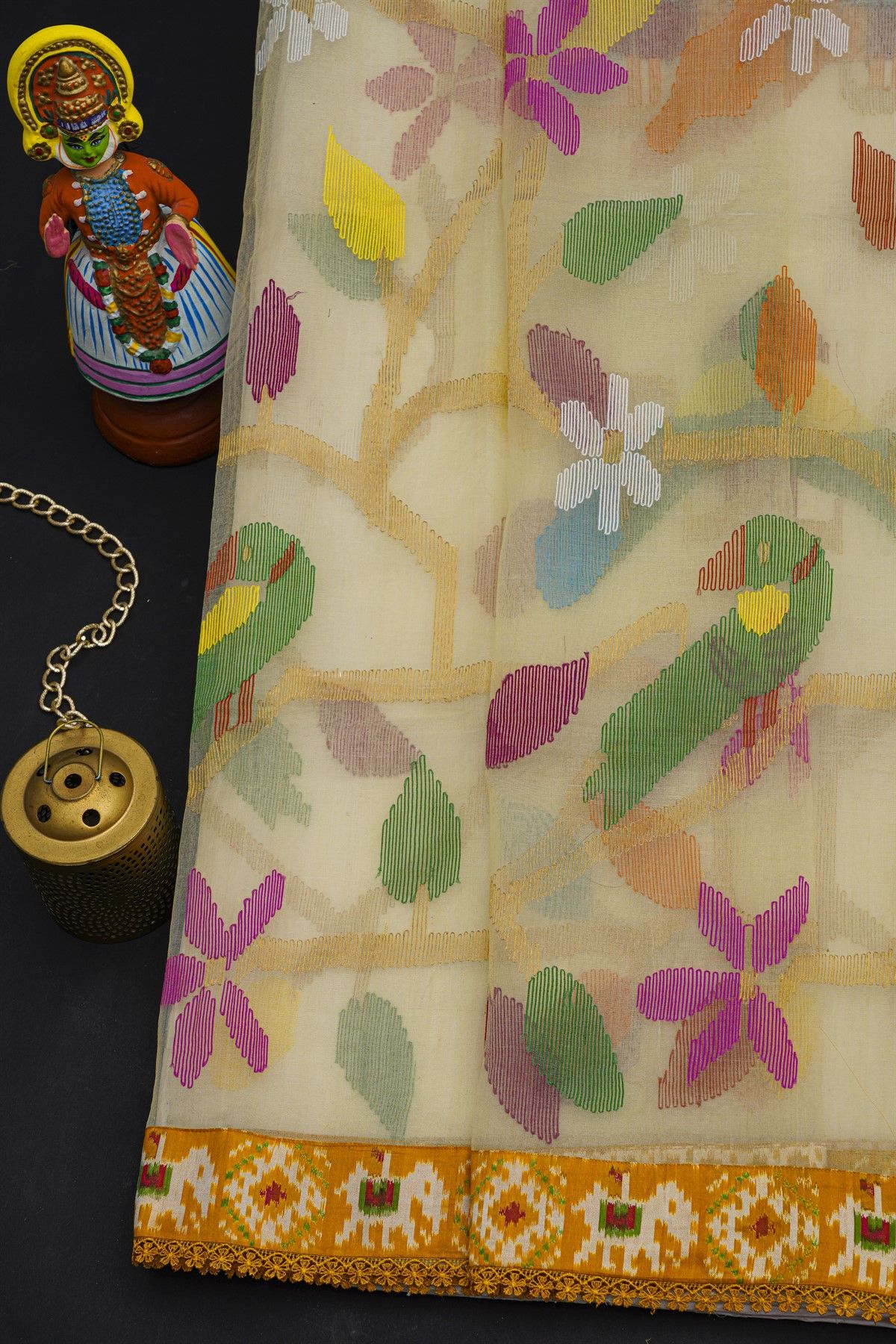 Fusion Silk Off White Saree With Florals And Parrots Body
