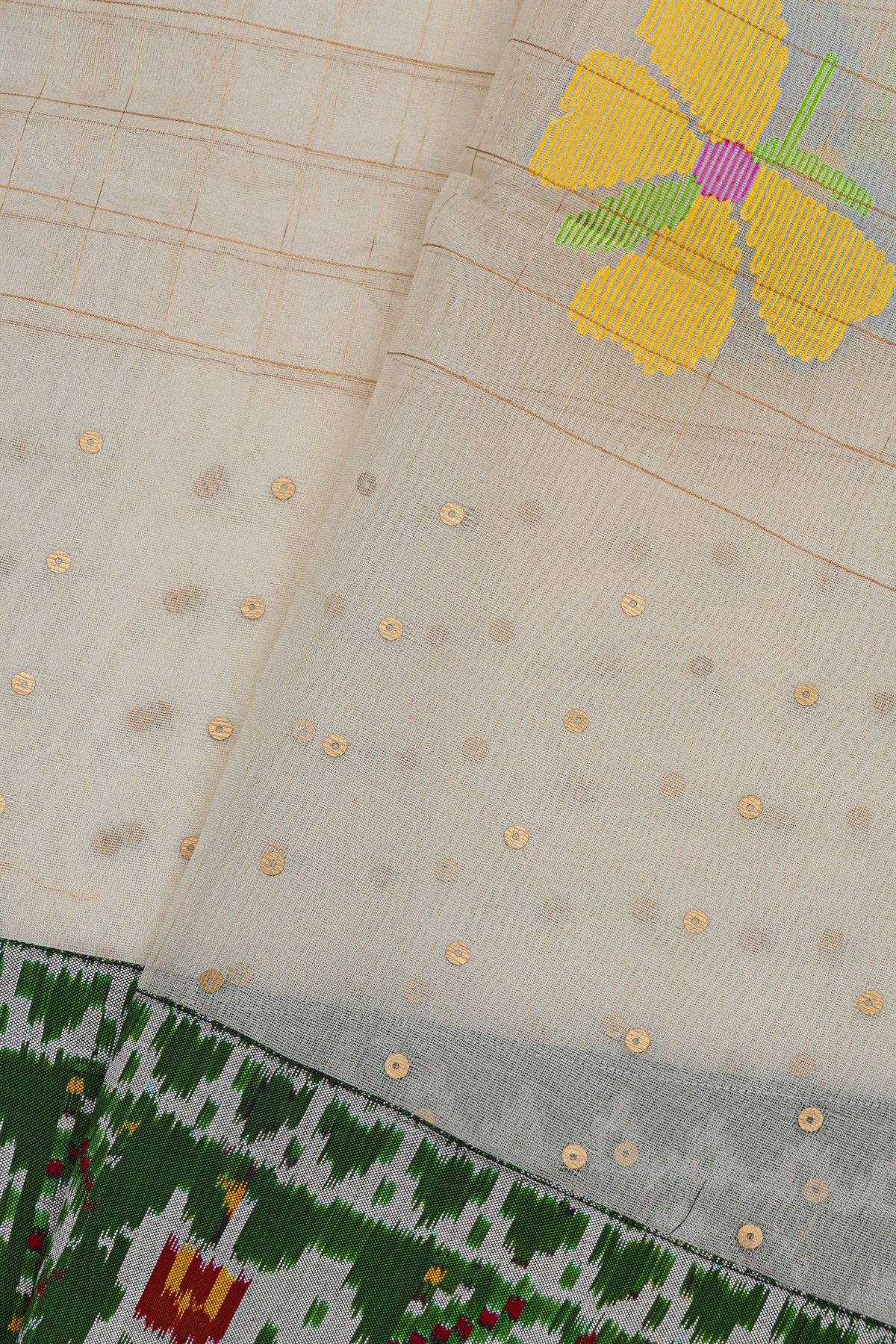 Fusion Silk Off White Saree With Floral And Elephant Border
