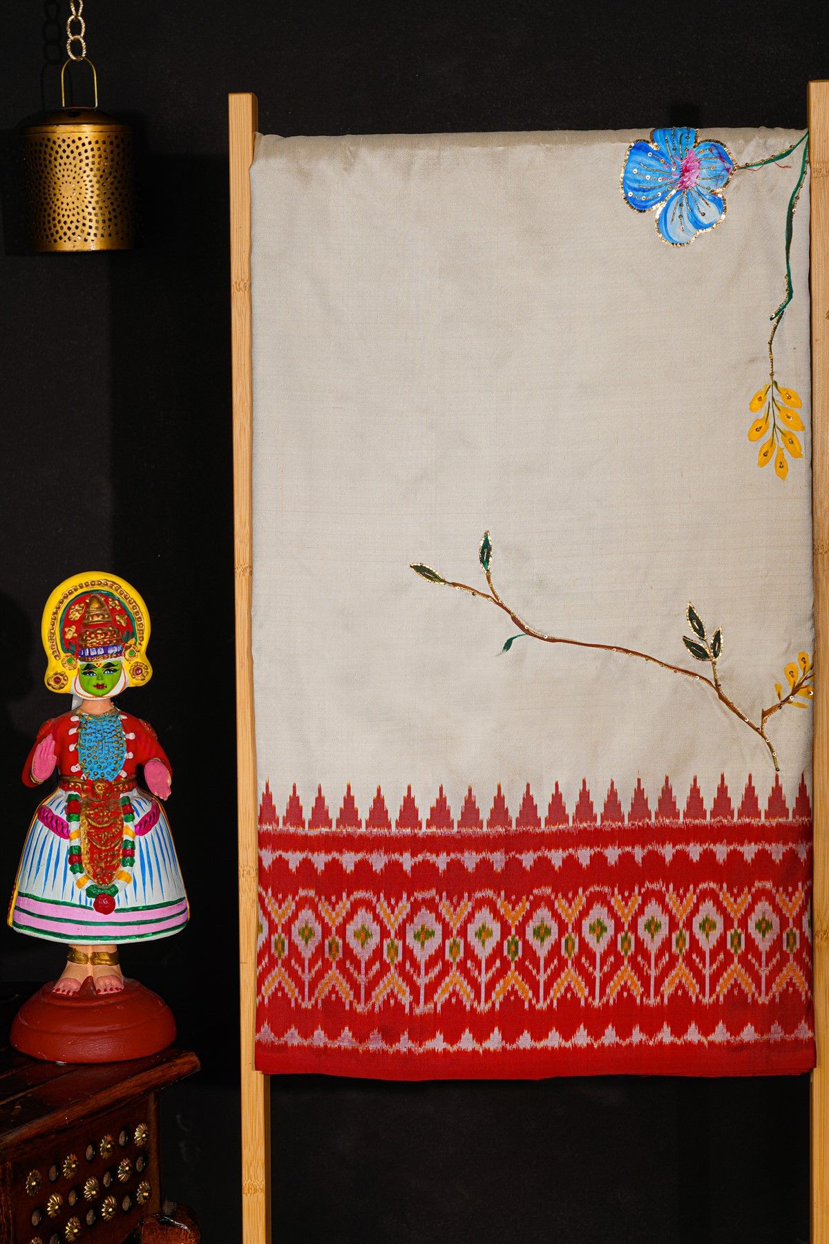 Fusion Ikat Silk Off White Saree With Floral And Leaf Patchwork Body