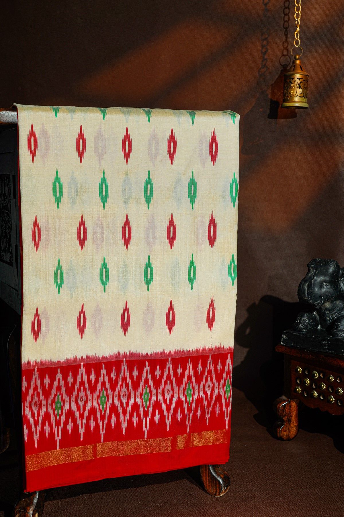 Pochampally Ikat Silk Off White Saree With Floral Buttis Body