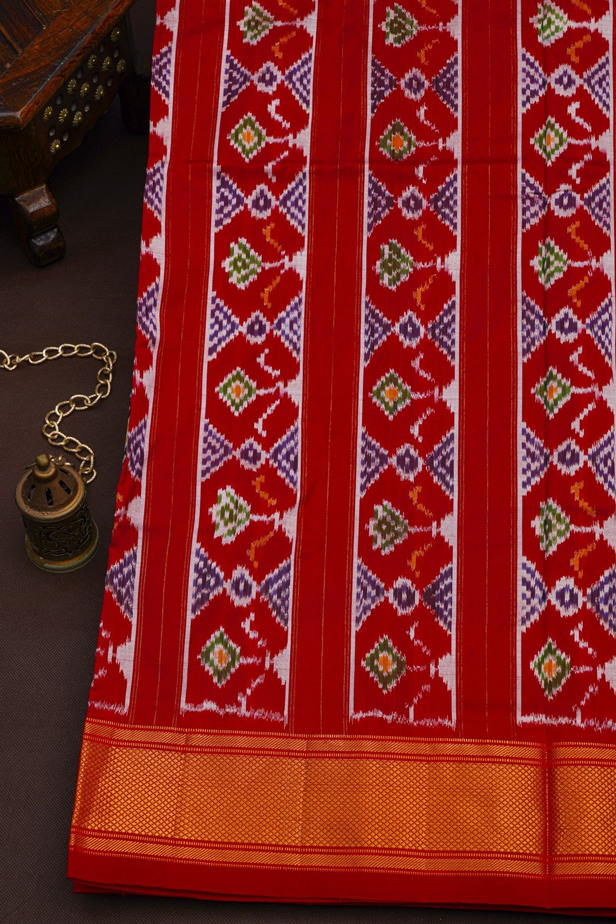 Pochampally Ikat Silk Wine Saree With Florals And Diamonds Border