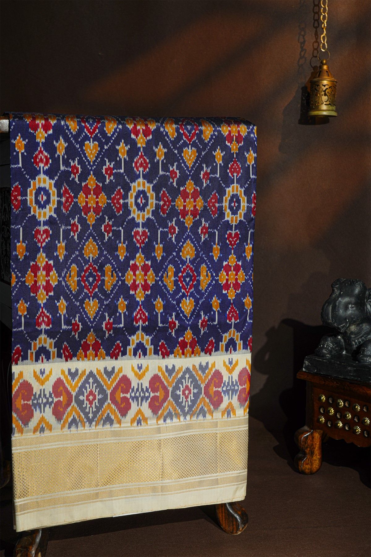 Pochampally Ikat Silk Navy Blue Saree With Florals And Leaves Body