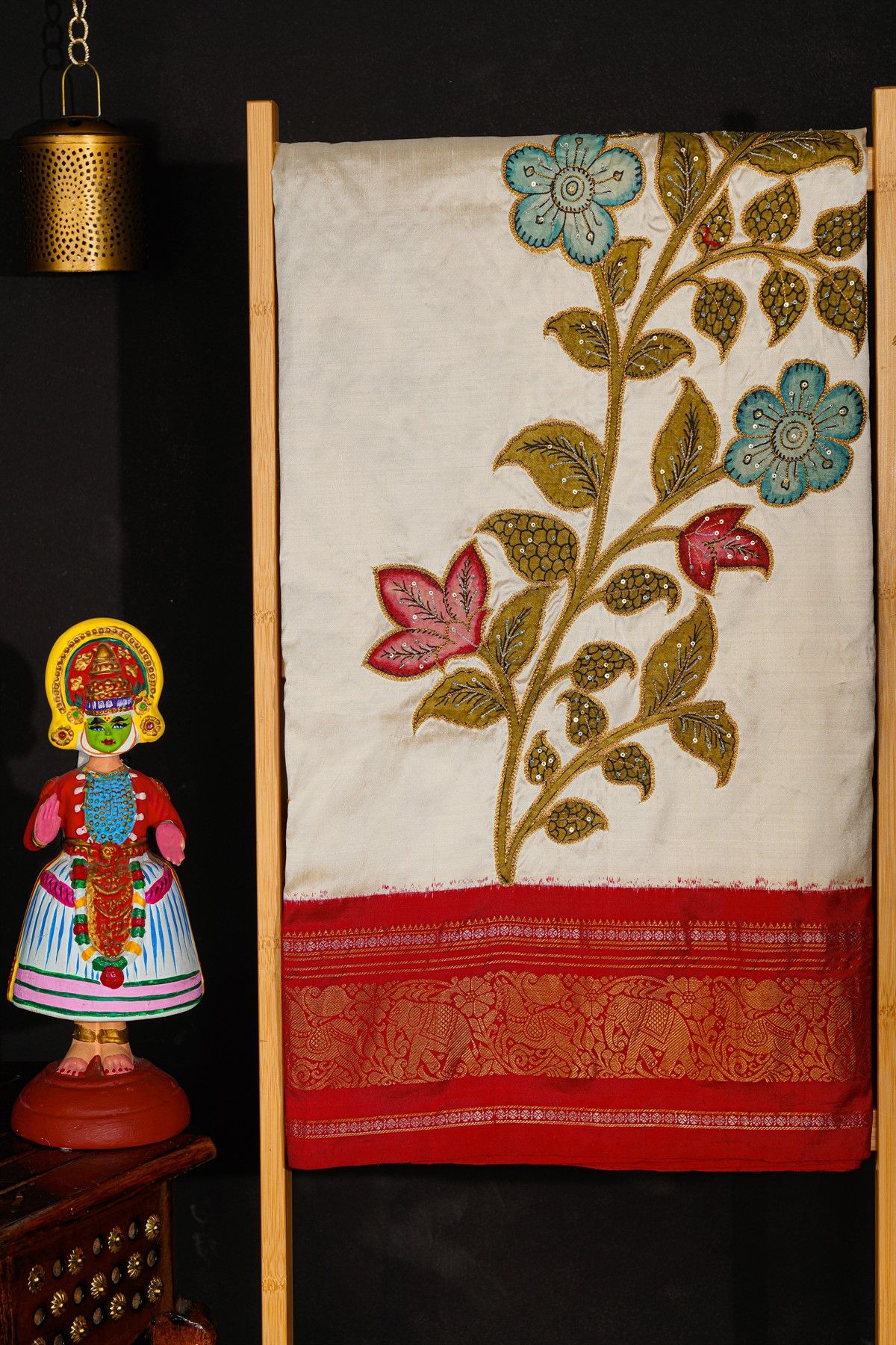Fusion Silk Off White Saree With Florals Patch Work Body